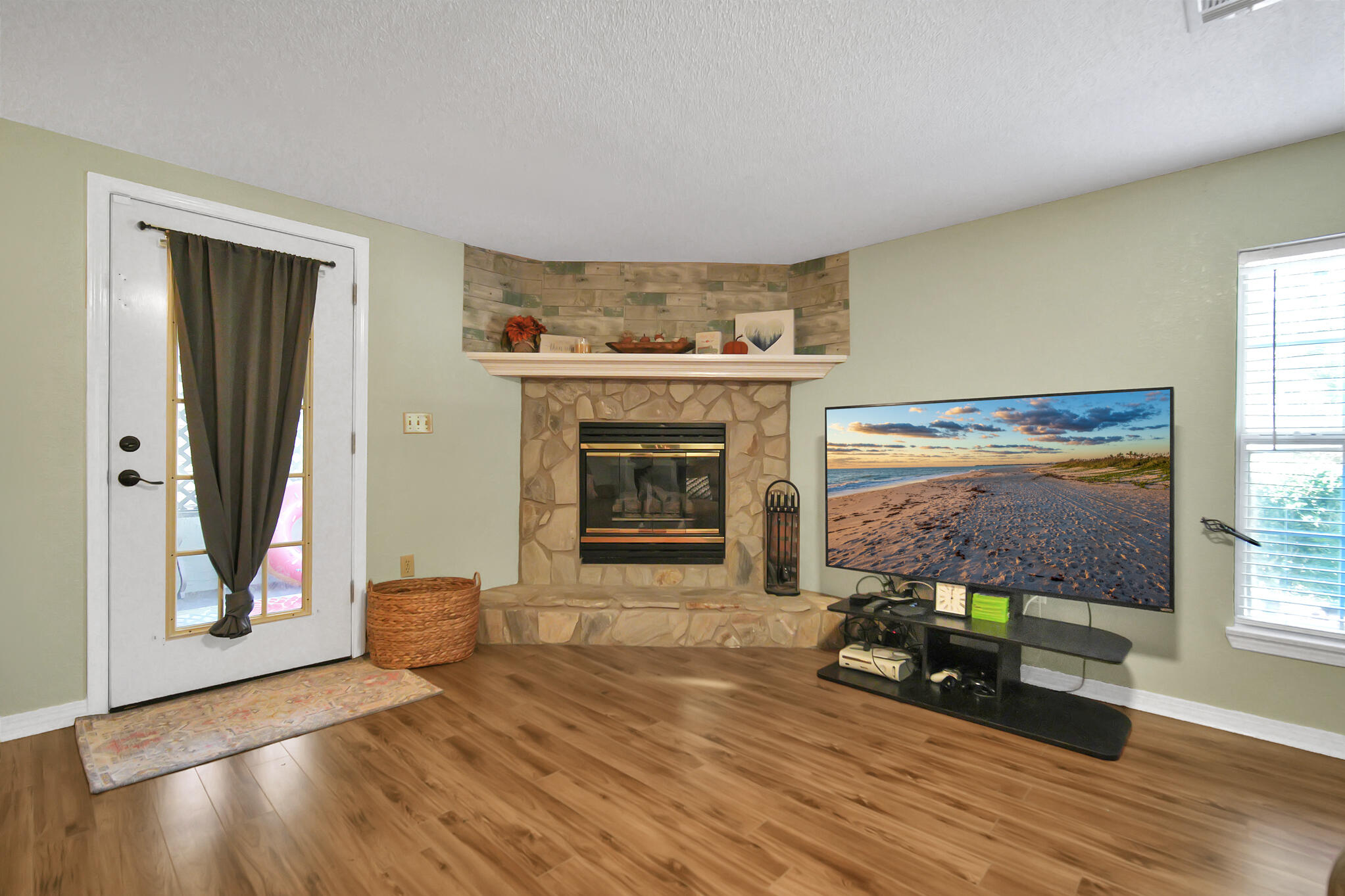 FOXWOOD ESTATES 1 - Residential