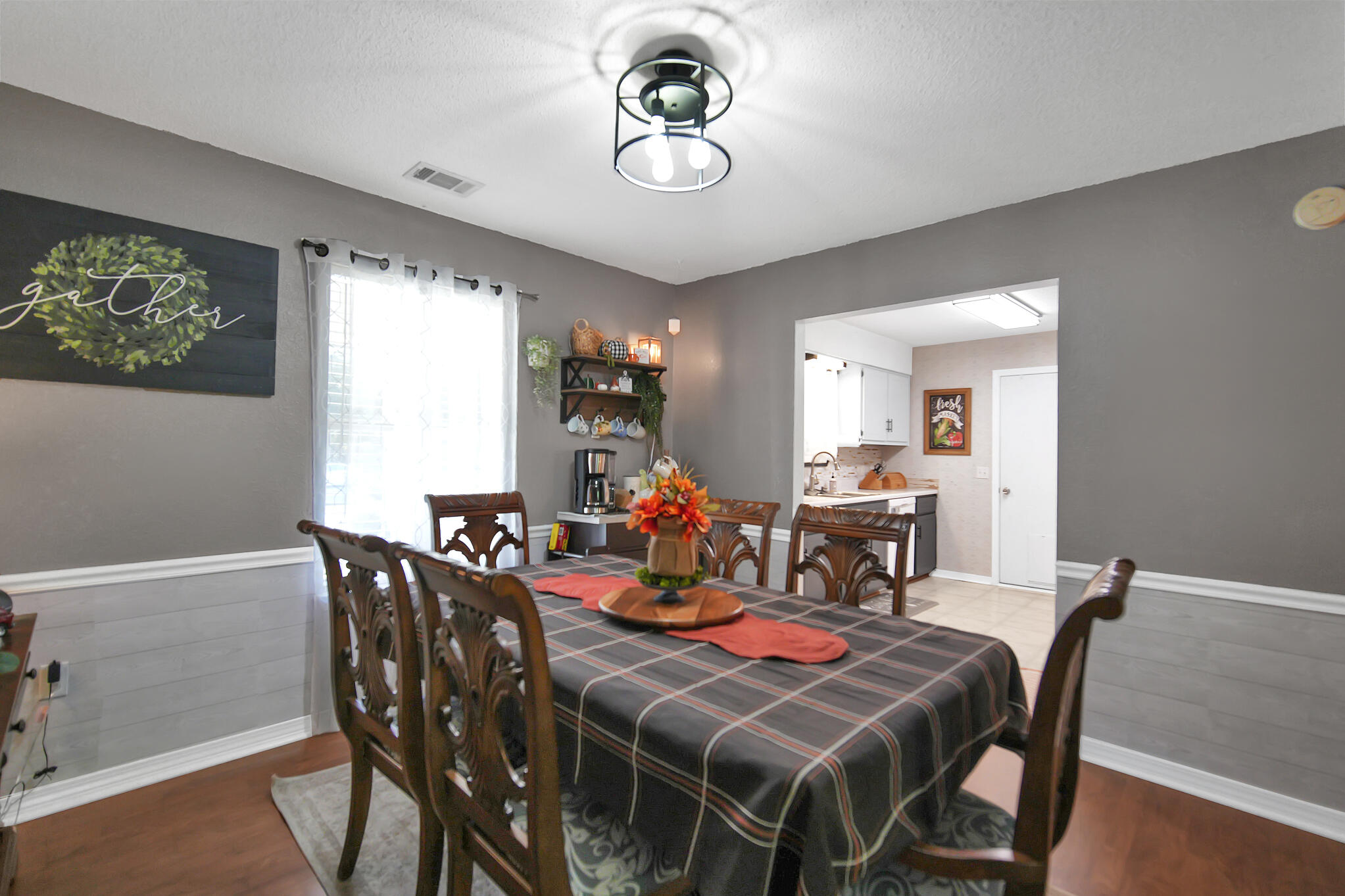 FOXWOOD ESTATES 1 - Residential