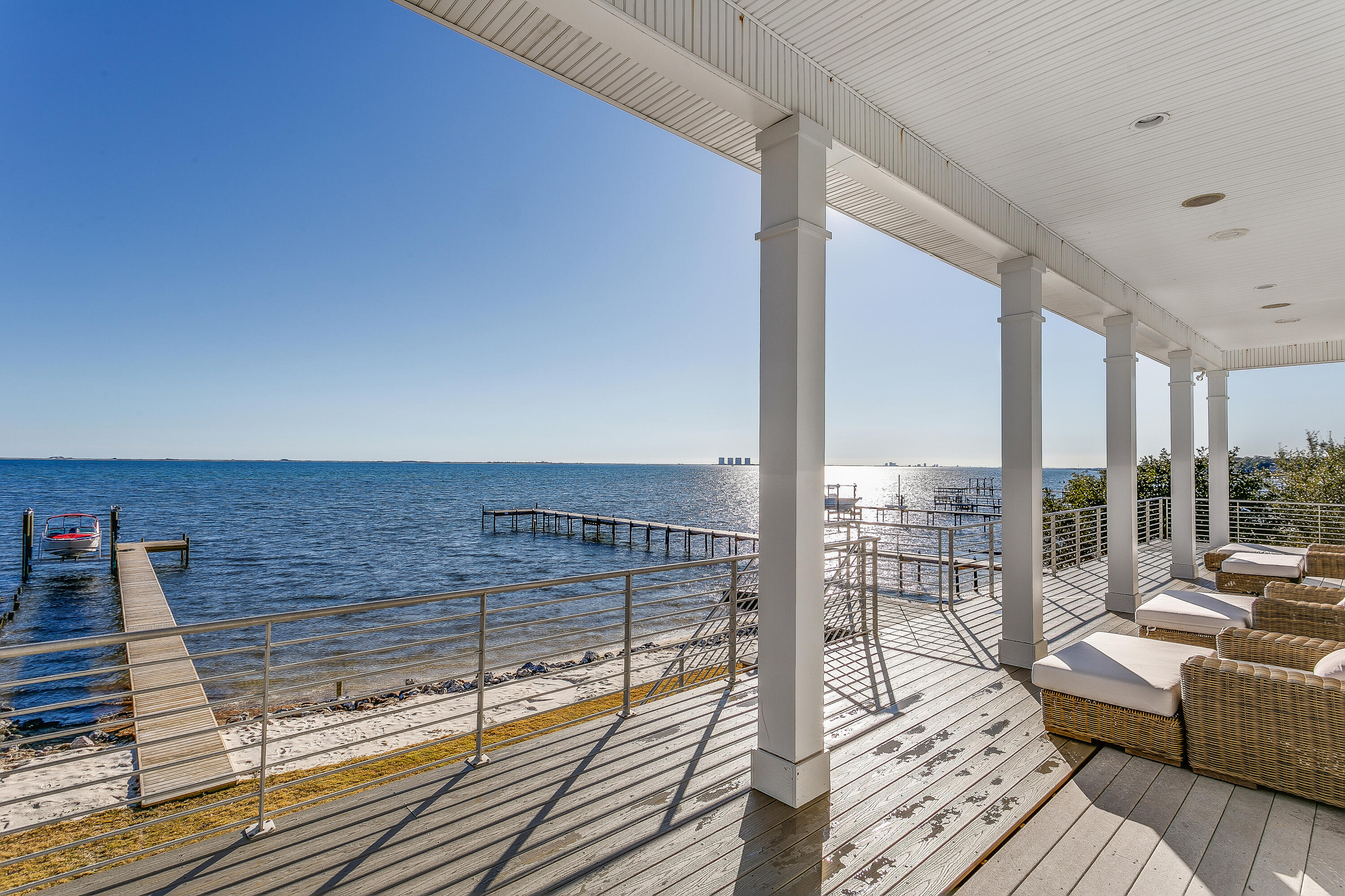 SOUNDSIDE RESUB - Residential