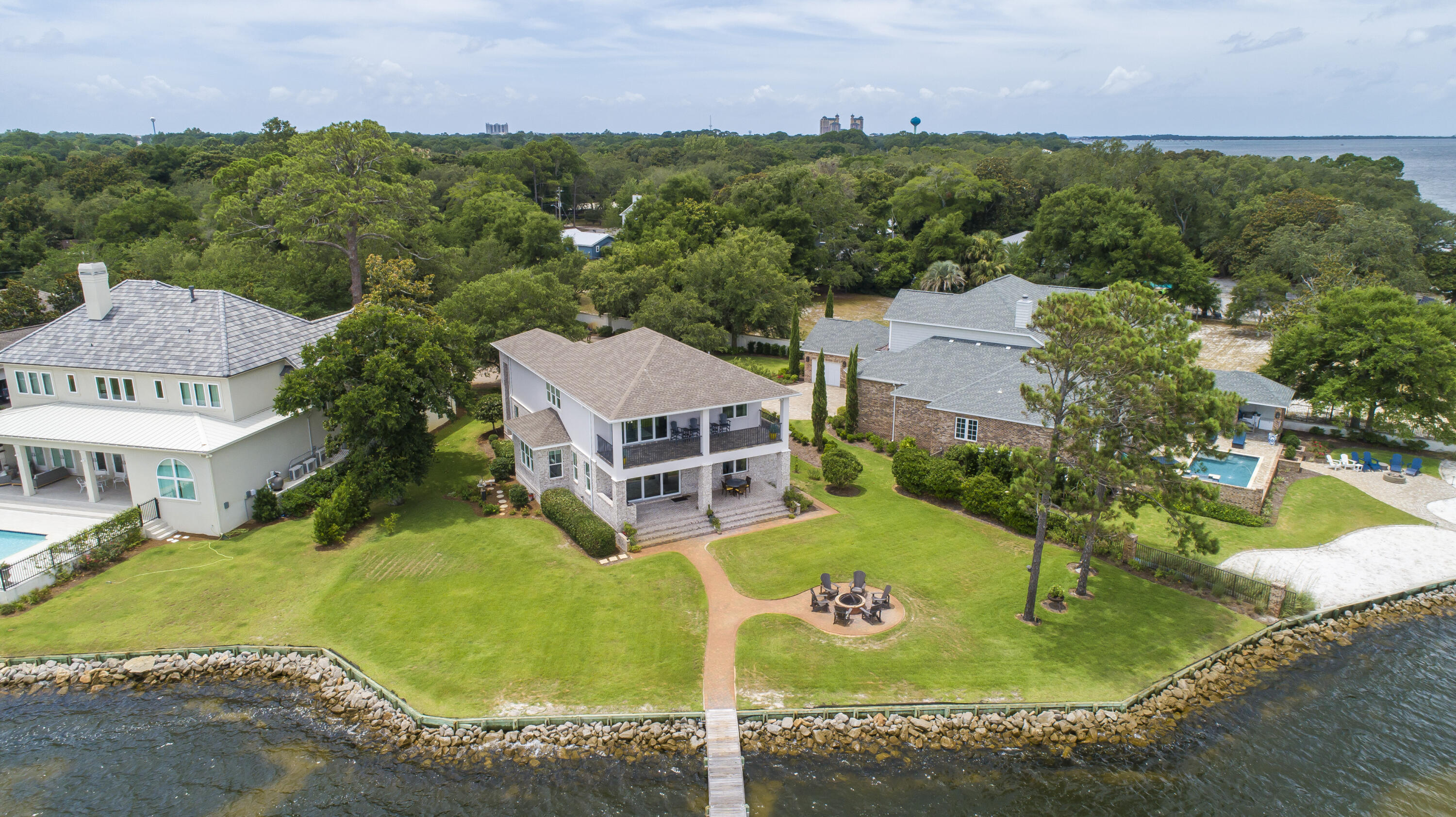 PEACOCKS POINT REPLAT - Residential
