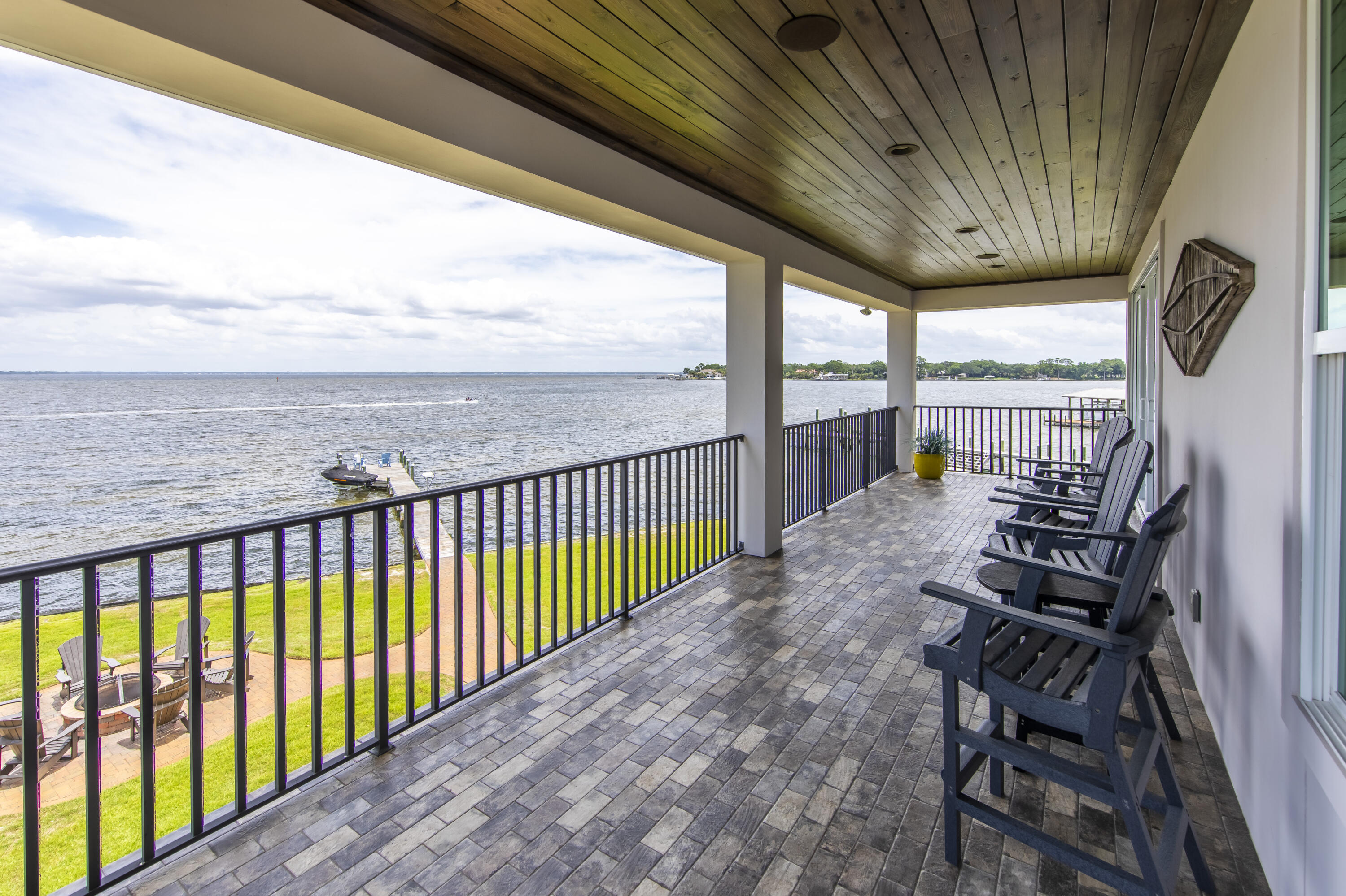 PEACOCKS POINT REPLAT - Residential