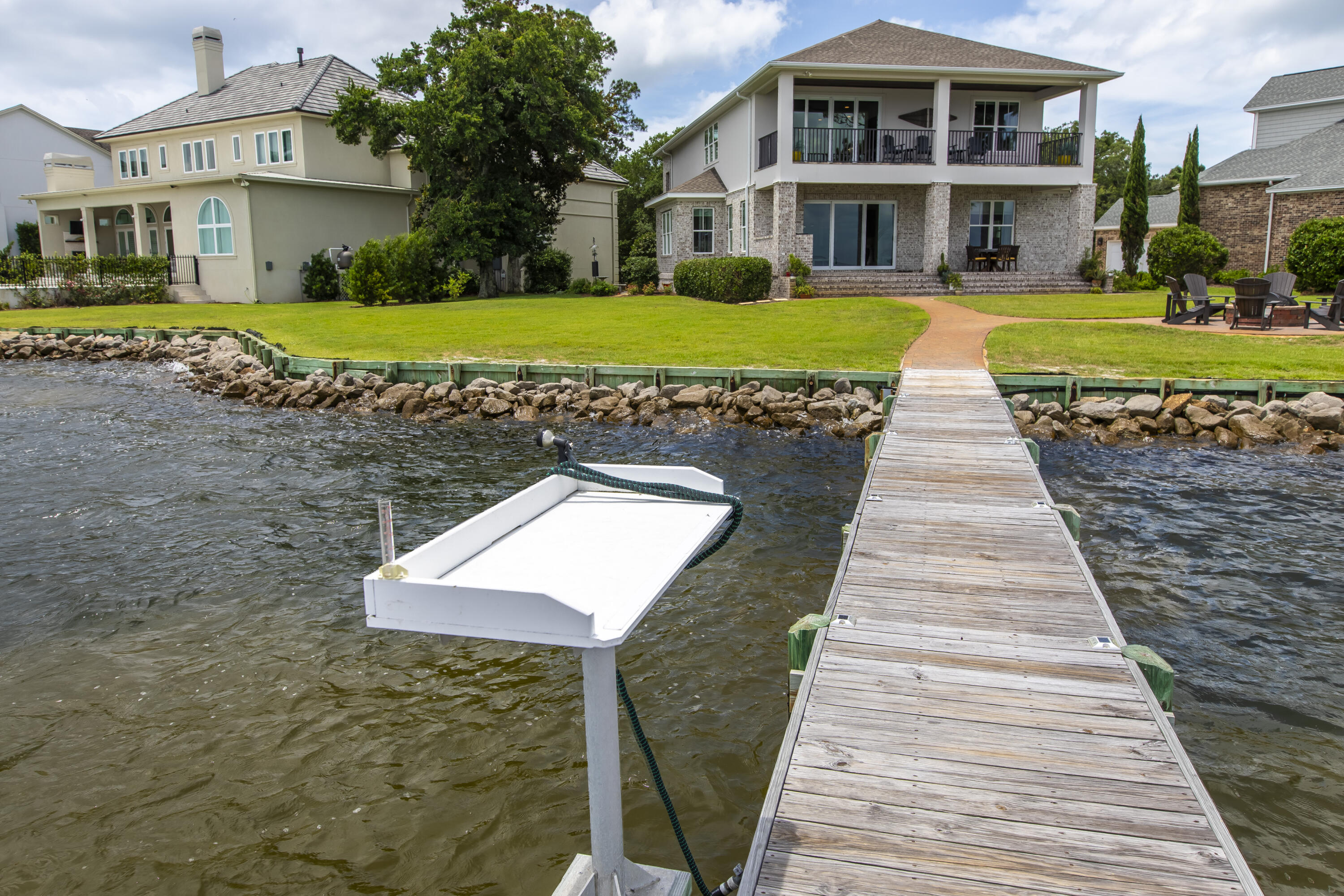 PEACOCKS POINT REPLAT - Residential