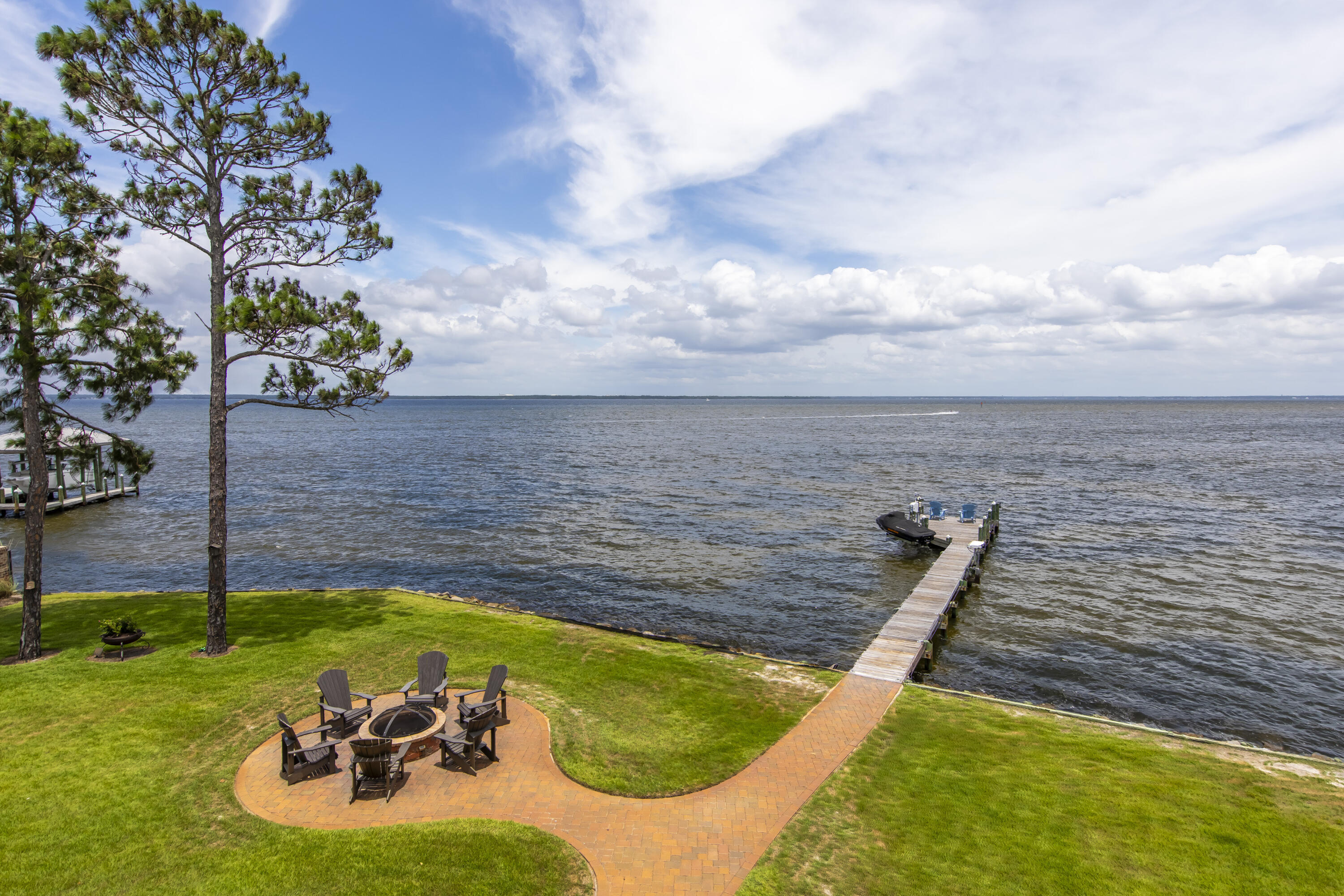 PEACOCKS POINT REPLAT - Residential