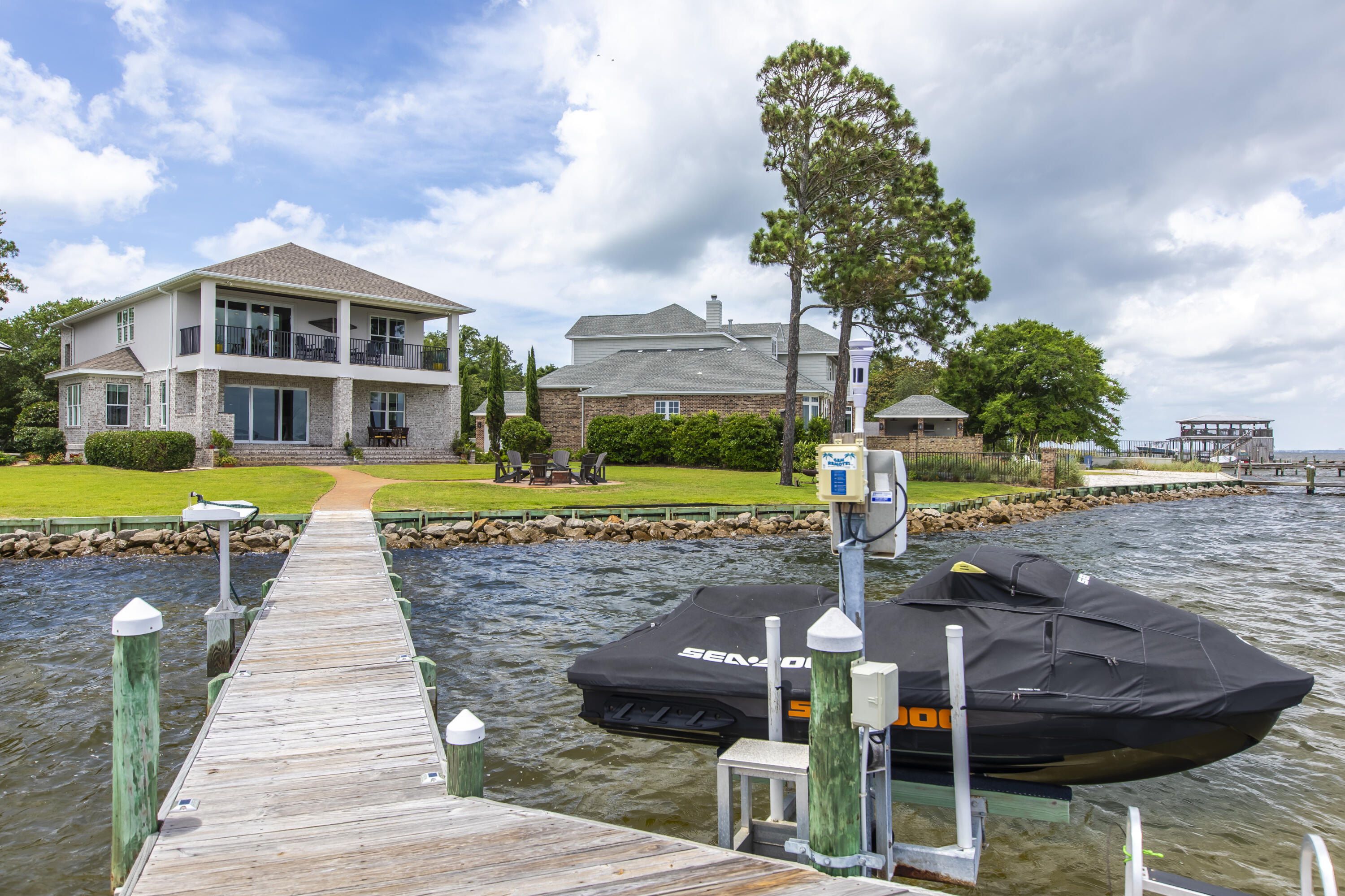 PEACOCKS POINT REPLAT - Residential