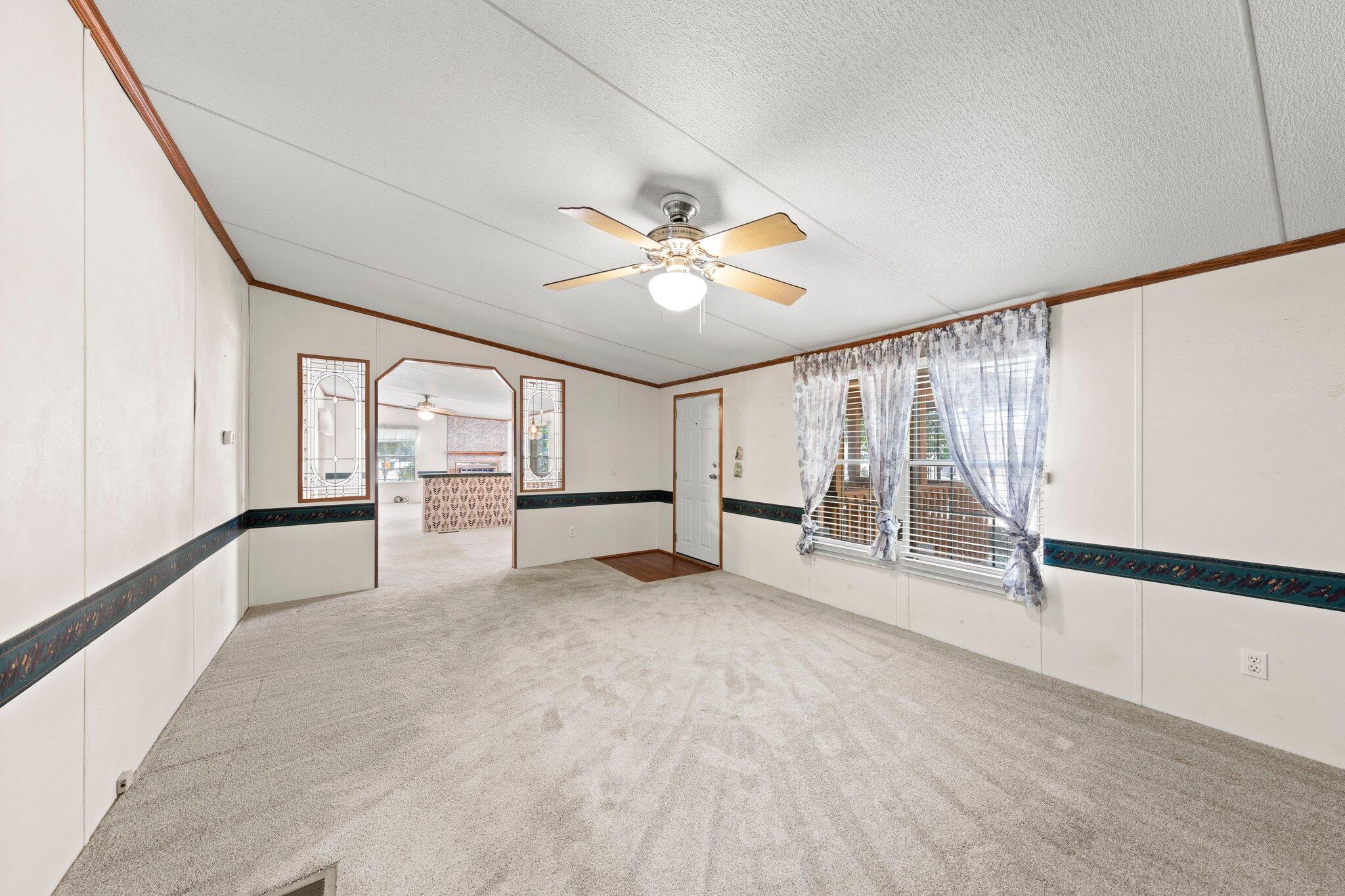 ANDERSON-BROOKS S/D ADD LOT 8 BLK F - Residential