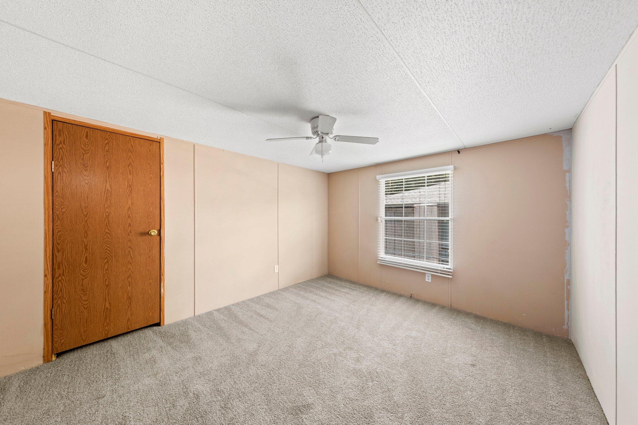 ANDERSON-BROOKS S/D ADD LOT 8 BLK F - Residential