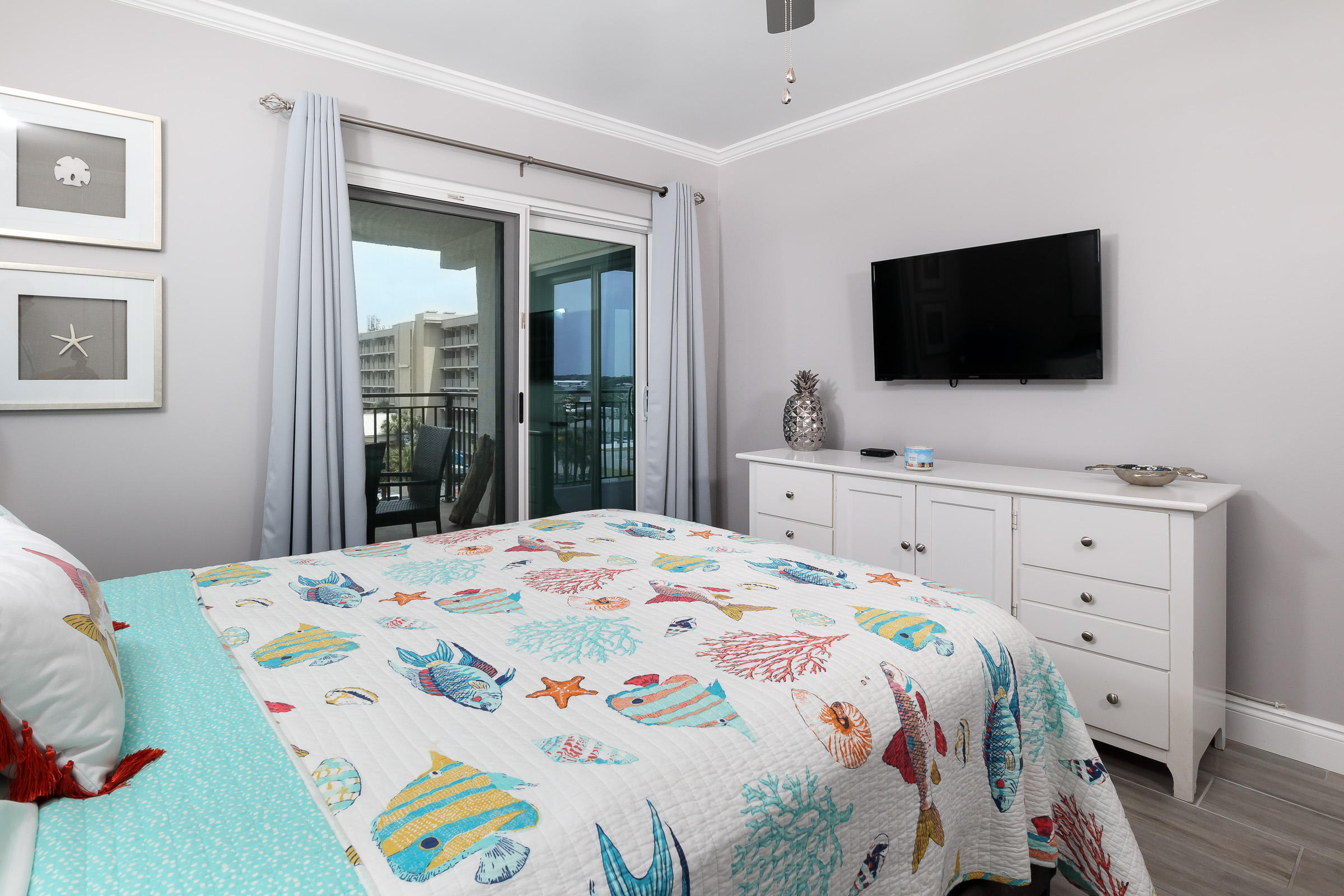 EMERALD ISLE - Residential