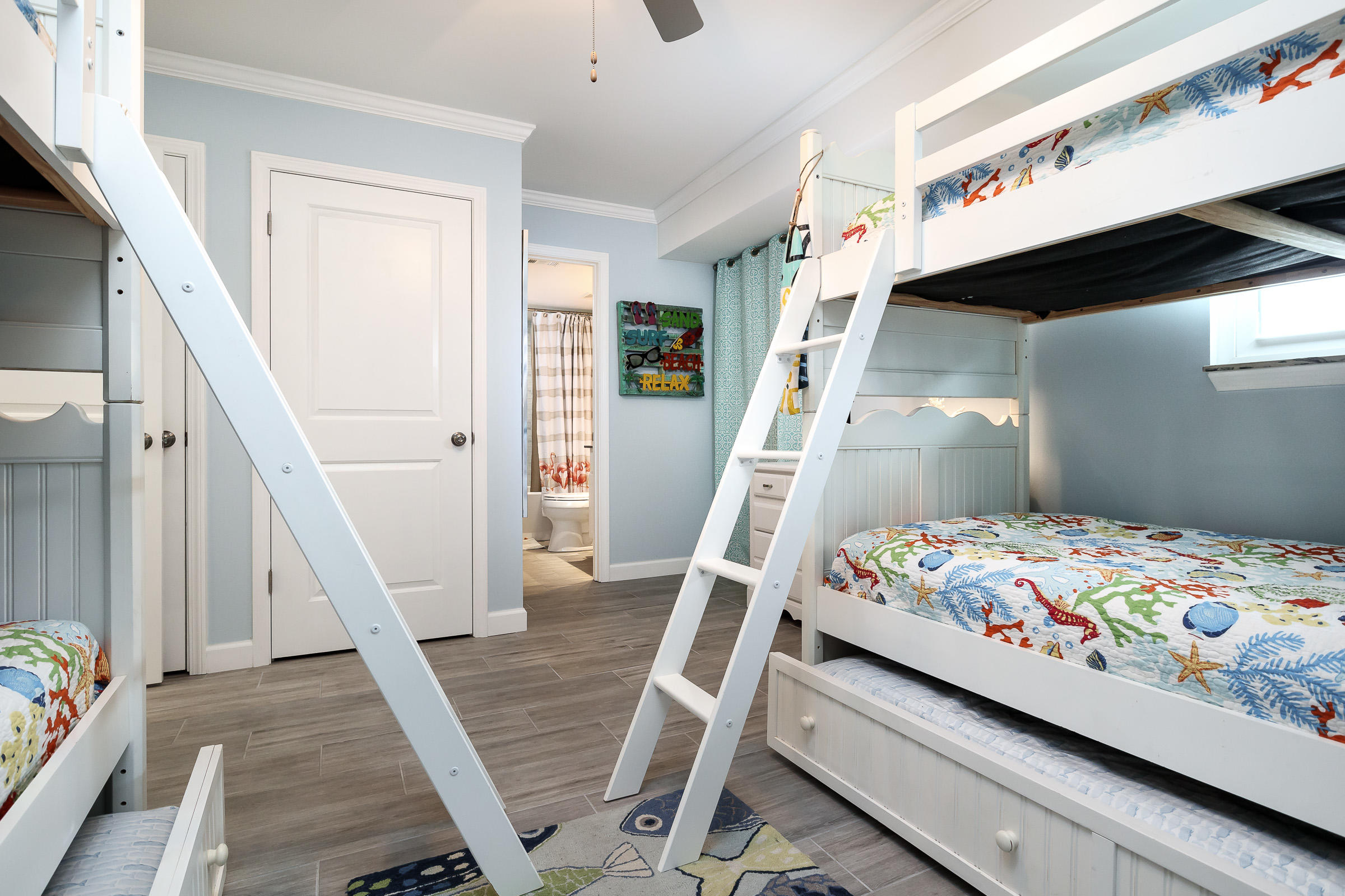 EMERALD ISLE - Residential