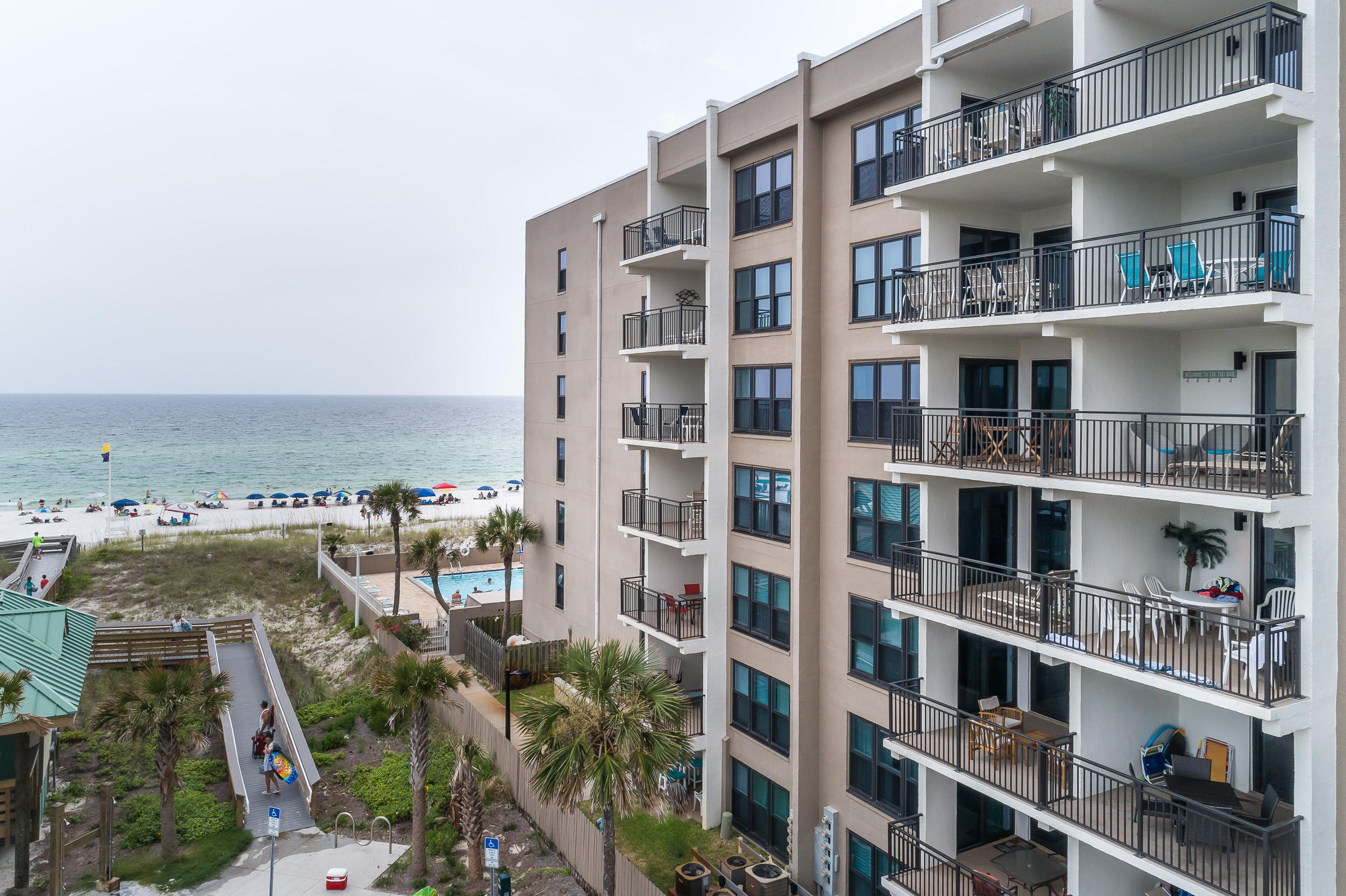 EMERALD ISLE - Residential