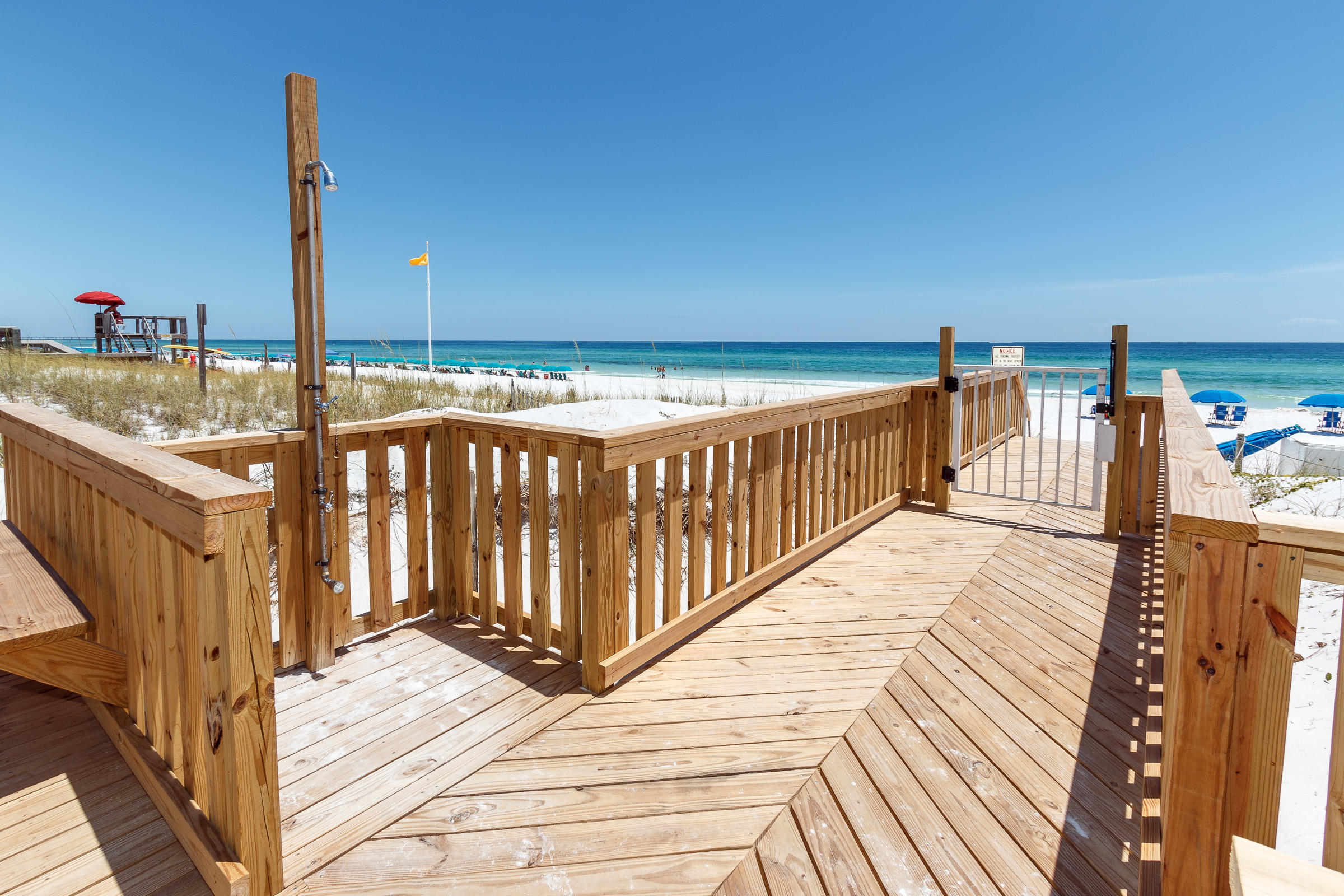 EMERALD ISLE - Residential