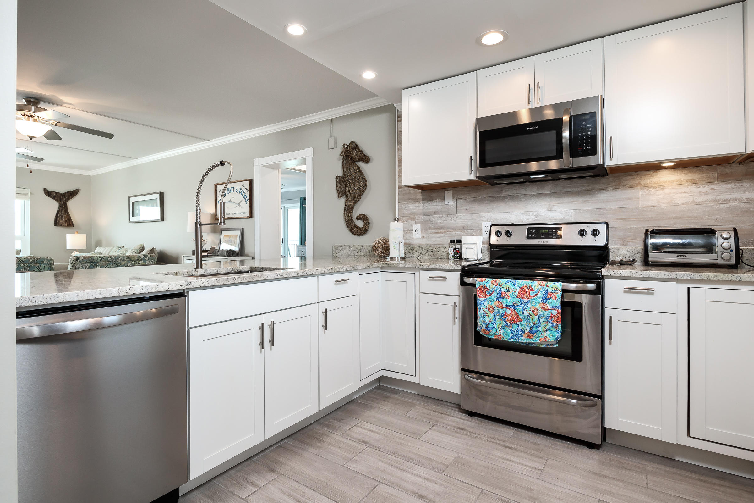 EMERALD ISLE - Residential