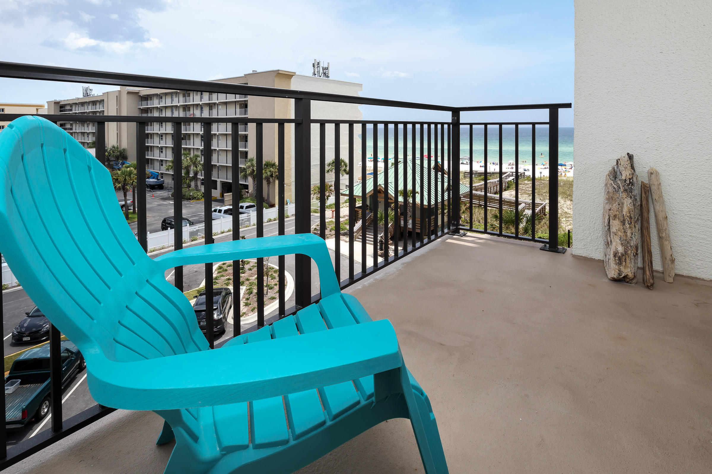 EMERALD ISLE - Residential