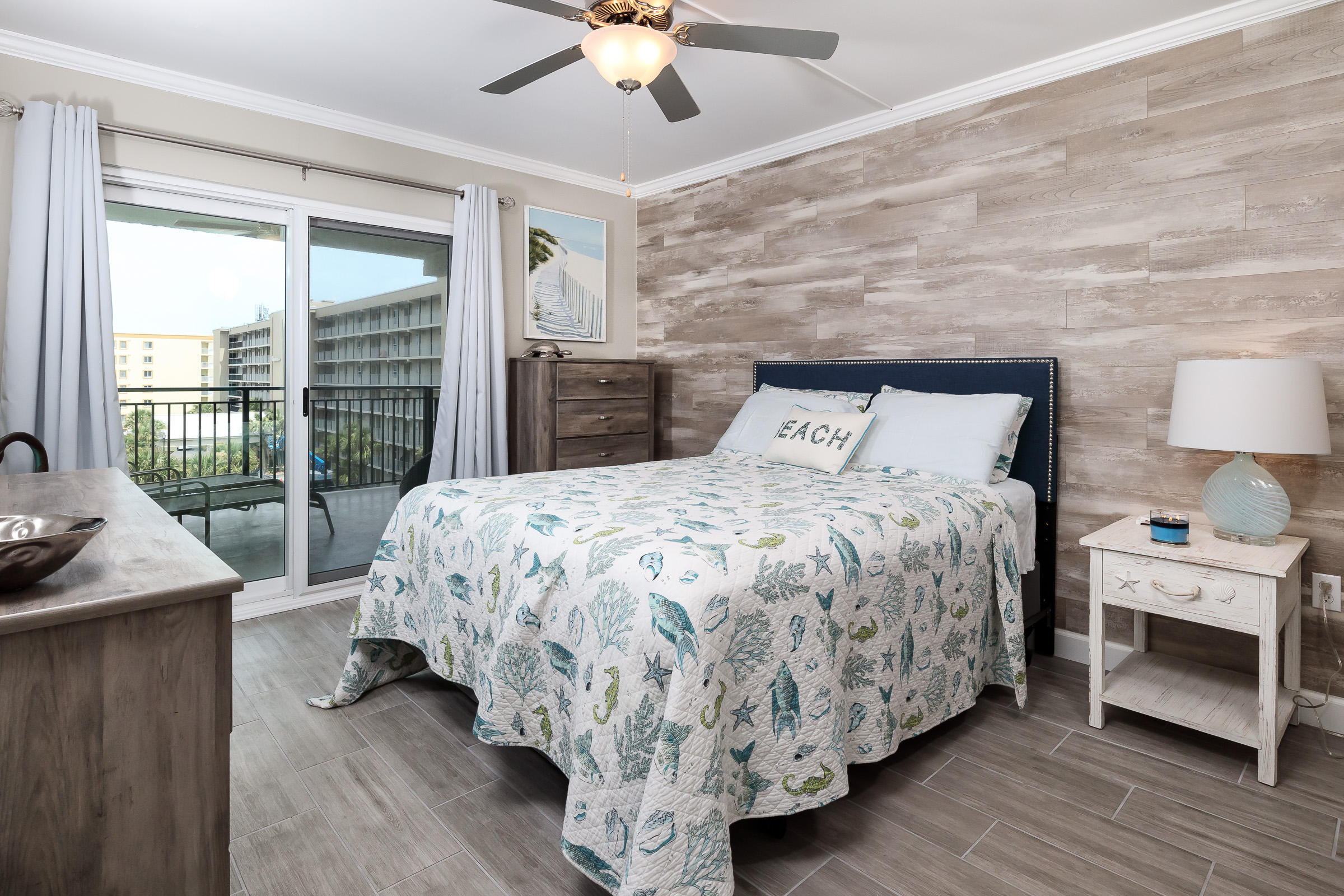 EMERALD ISLE - Residential