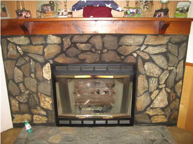 CREEKSIDE - Residential