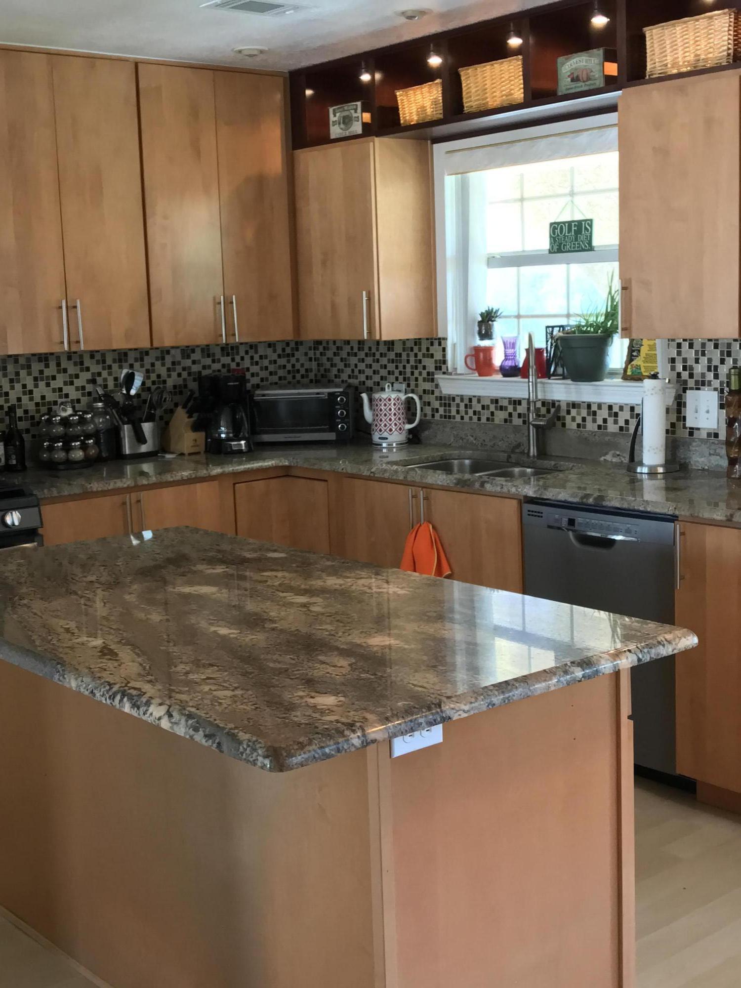 EMERALD POINTE PLAT 1 - Residential