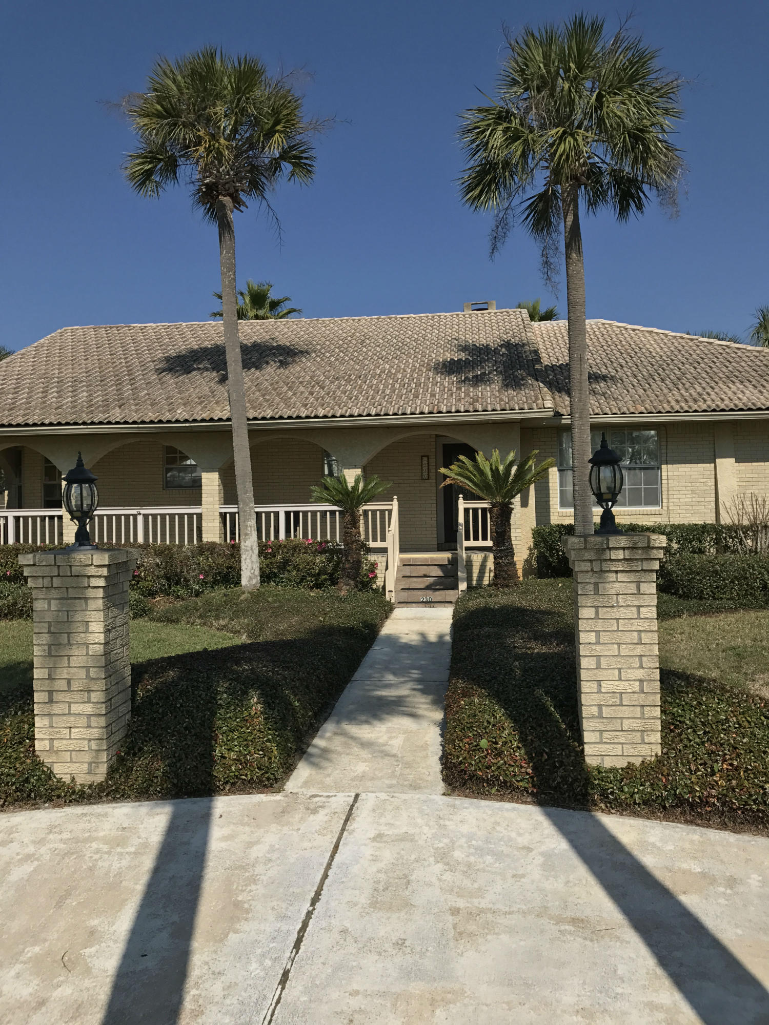 EMERALD POINTE PLAT 1 - Residential