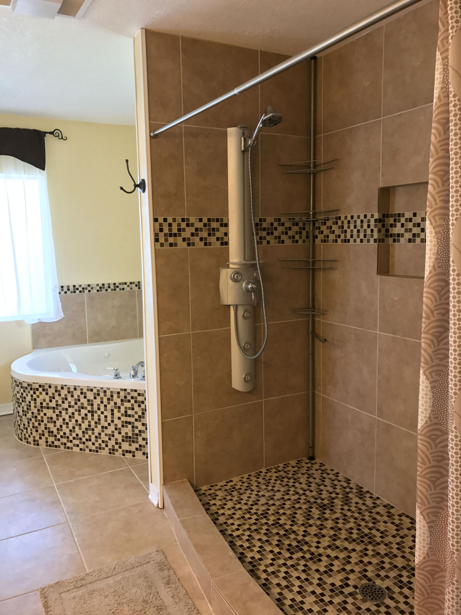 EMERALD POINTE PLAT 1 - Residential