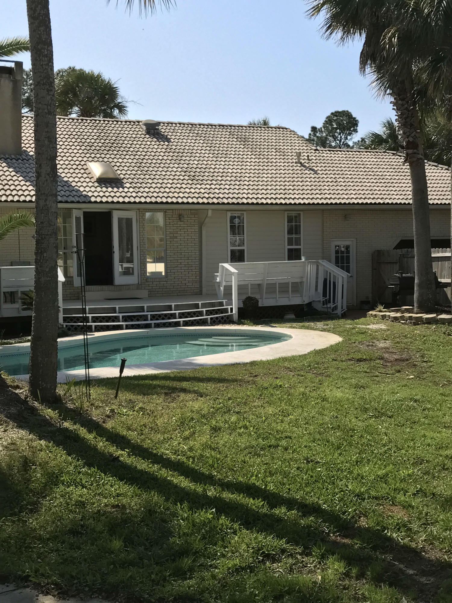 EMERALD POINTE PLAT 1 - Residential