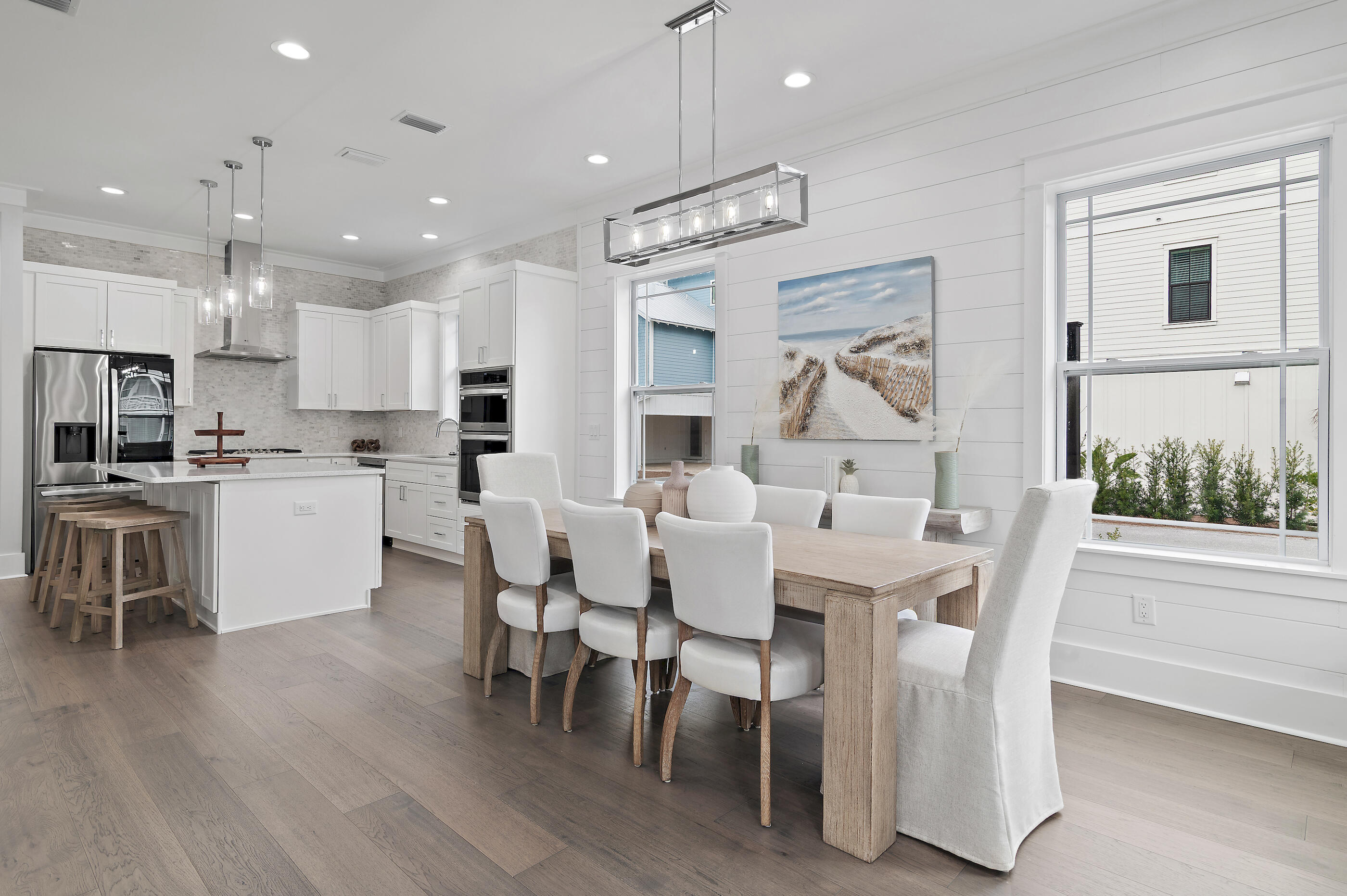 TREETOP VILLAGE - Residential