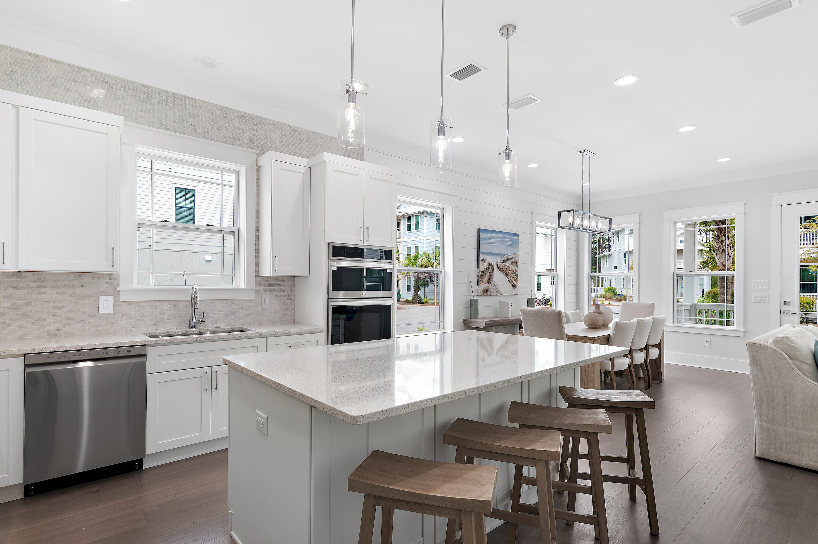 TREETOP S/D - Residential