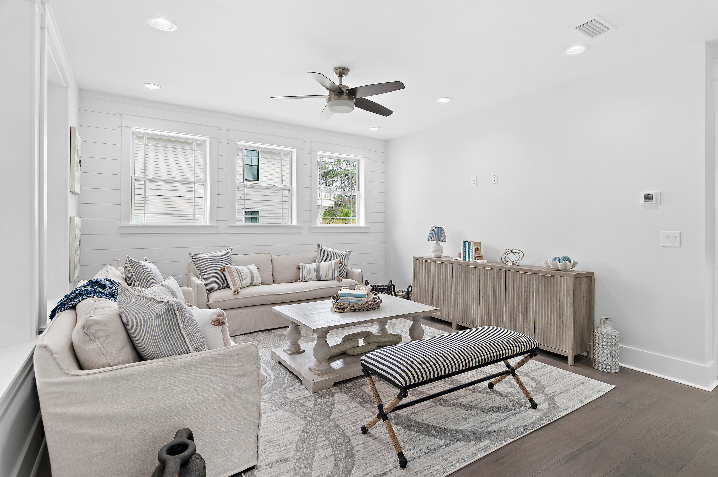 TREETOP S/D - Residential