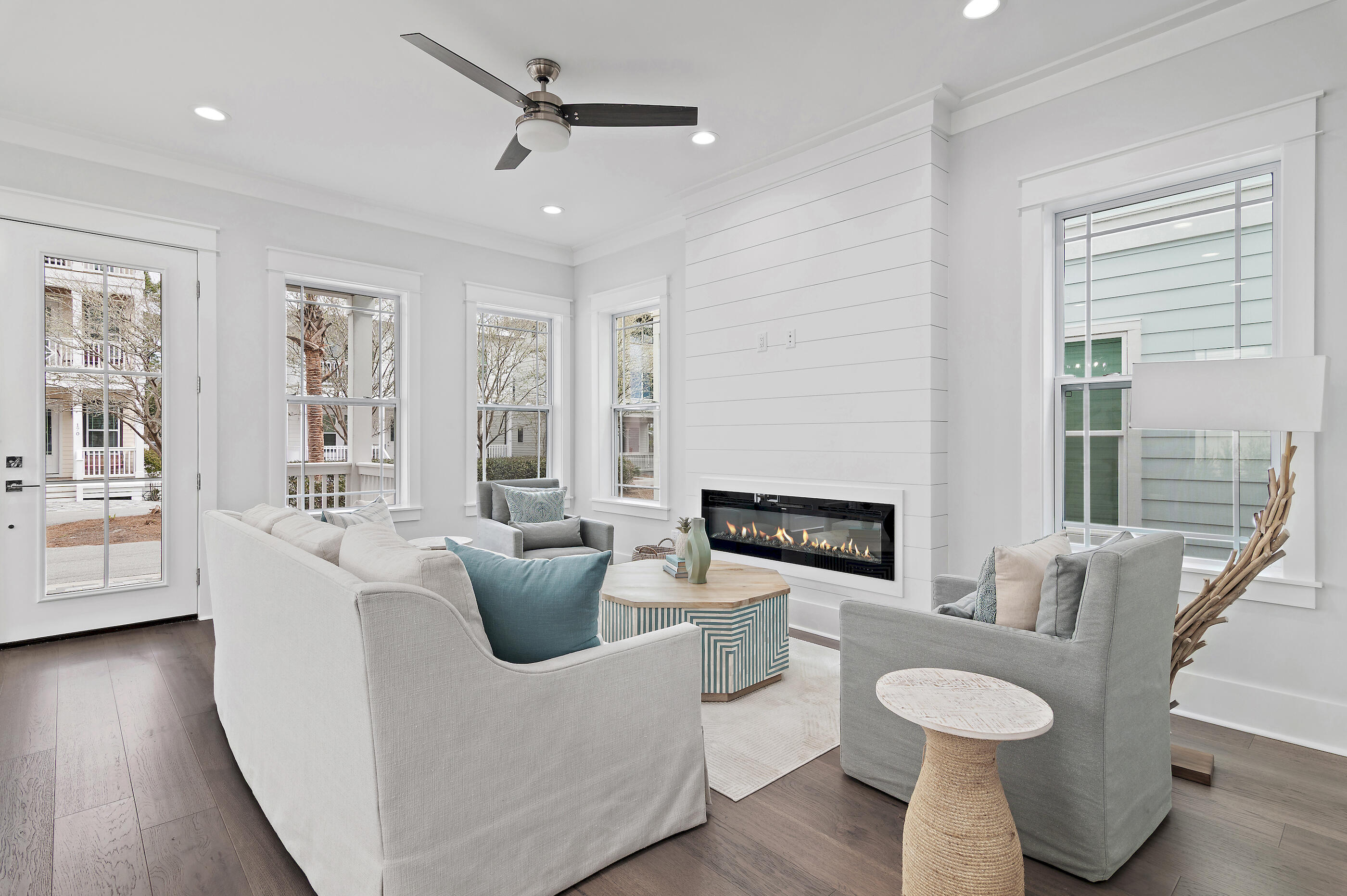 TREETOP VILLAGE - Residential