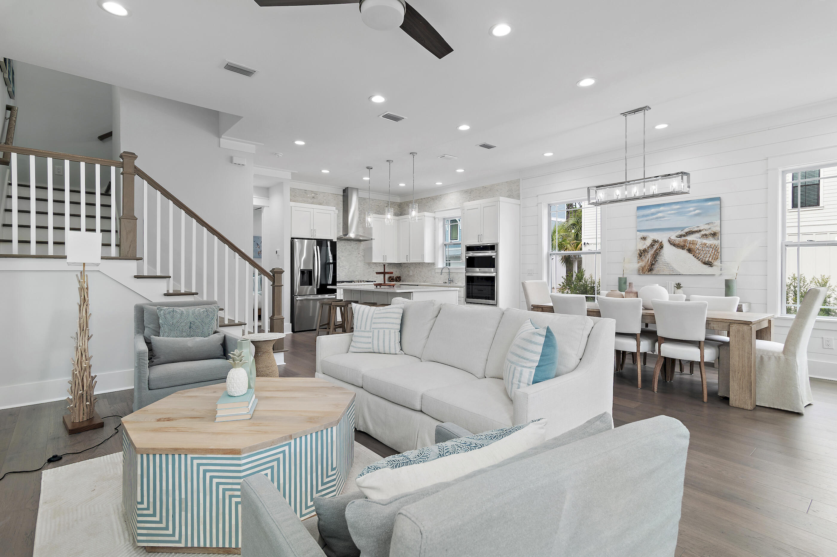 TREETOP VILLAGE - Residential