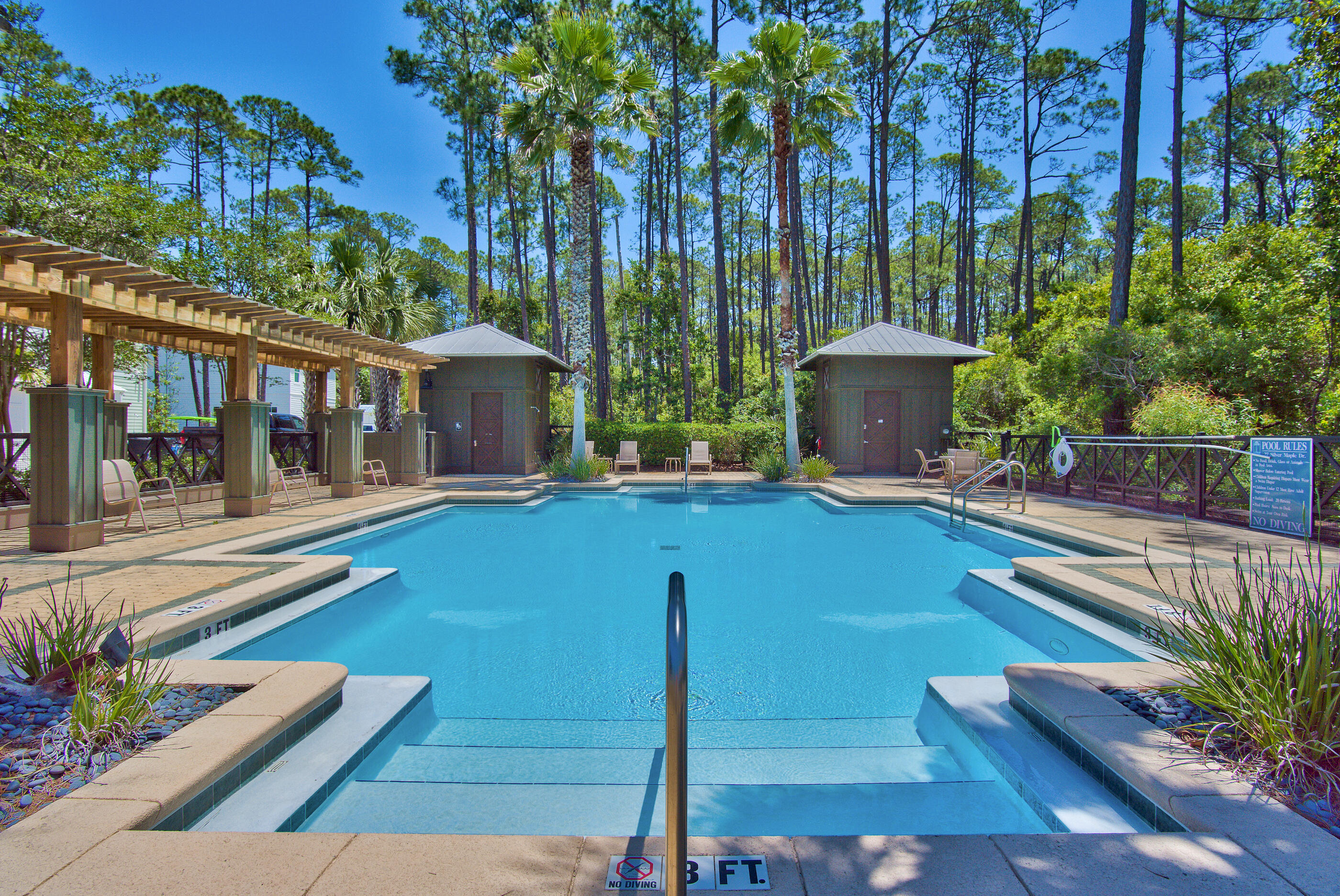 TREETOP VILLAGE - Residential