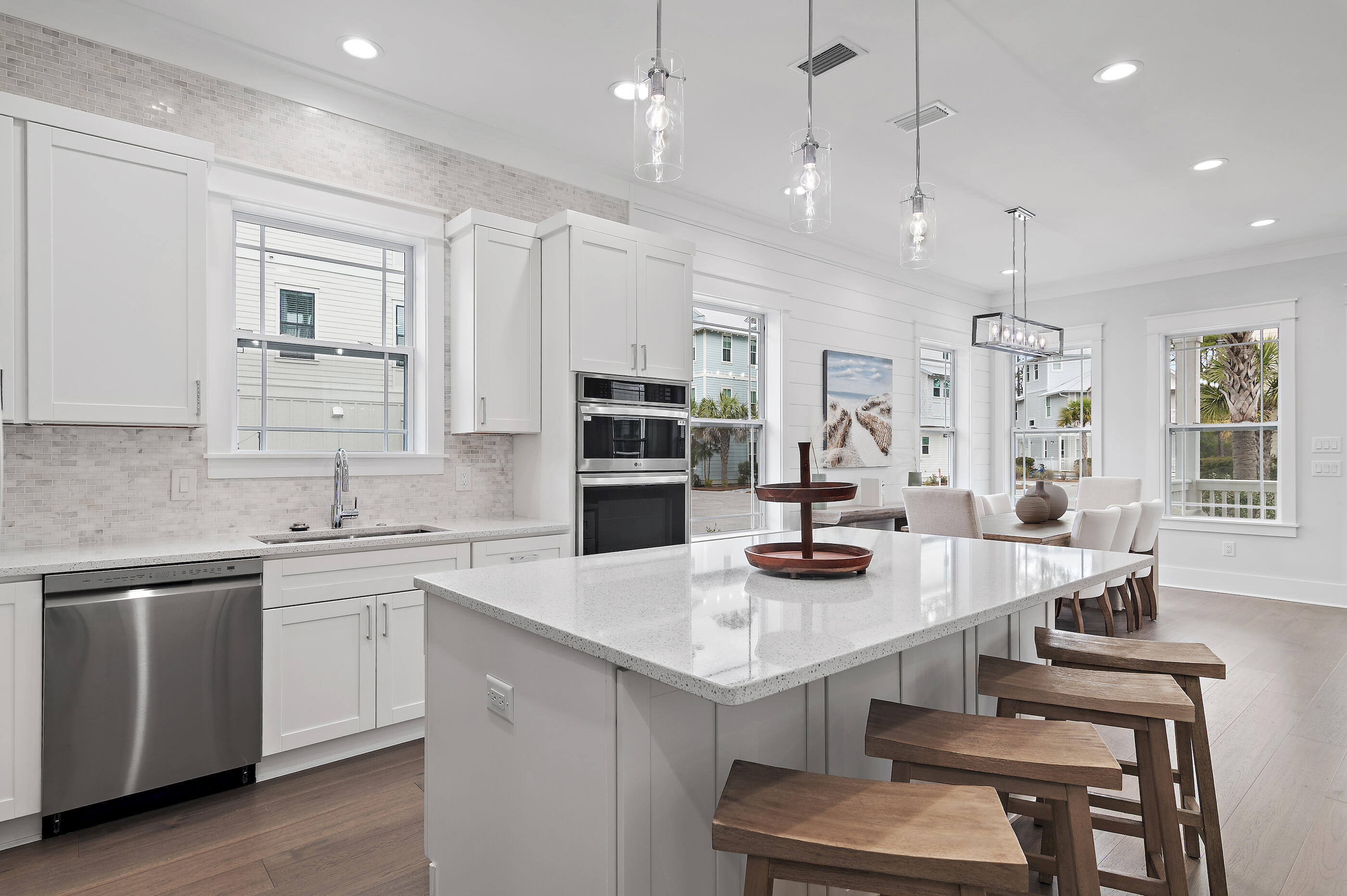 TREETOP VILLAGE - Residential