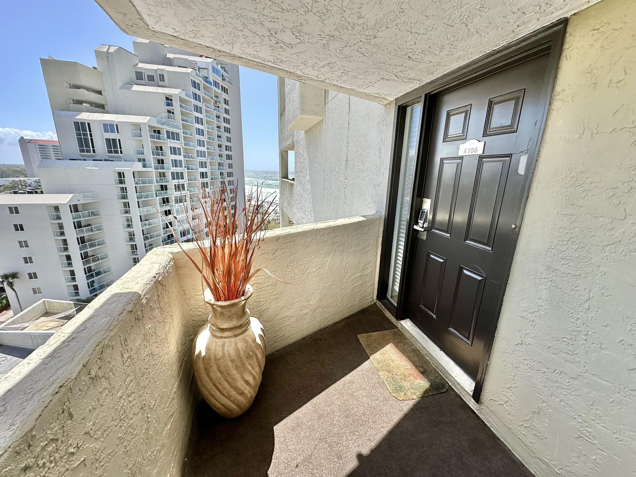 BEACHSIDE 1 CONDO - Residential