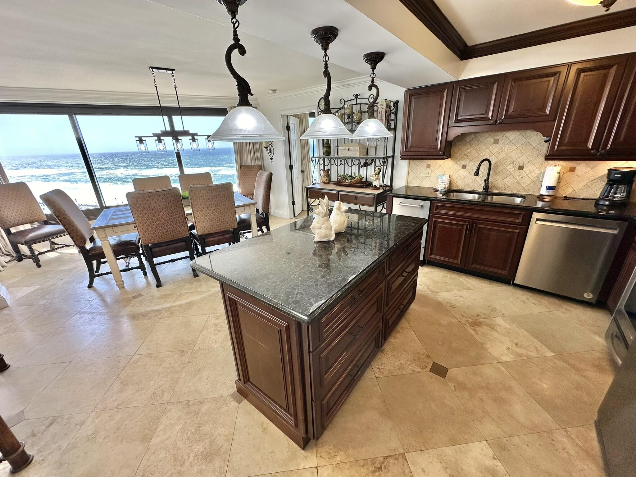 BEACHSIDE 1 CONDO - Residential