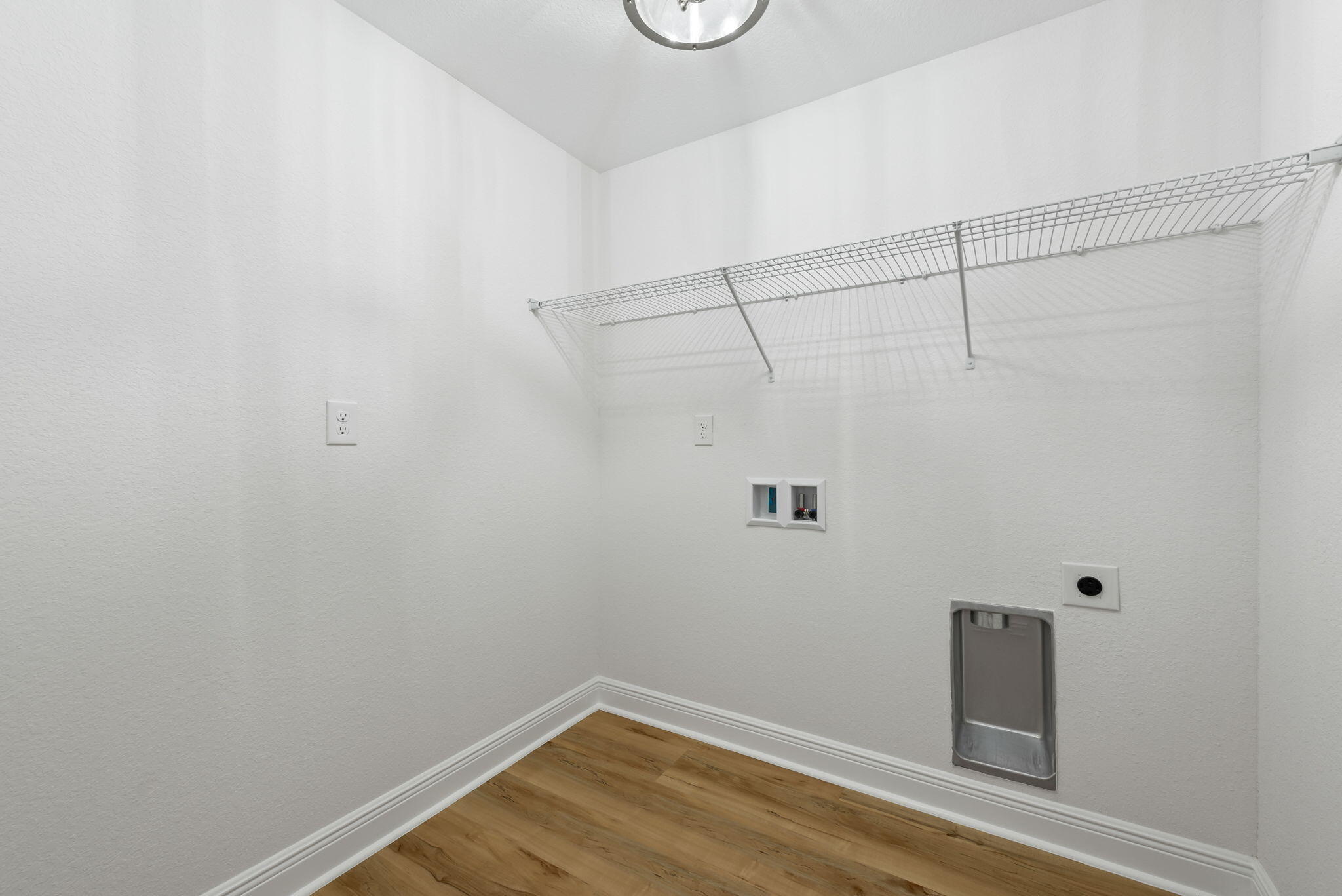 WATERWAYS AT TIGER POINT EAST - Residential