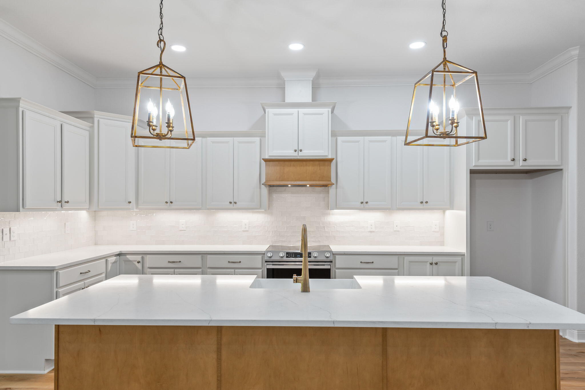 WATERWAYS AT TIGER POINT EAST - Residential