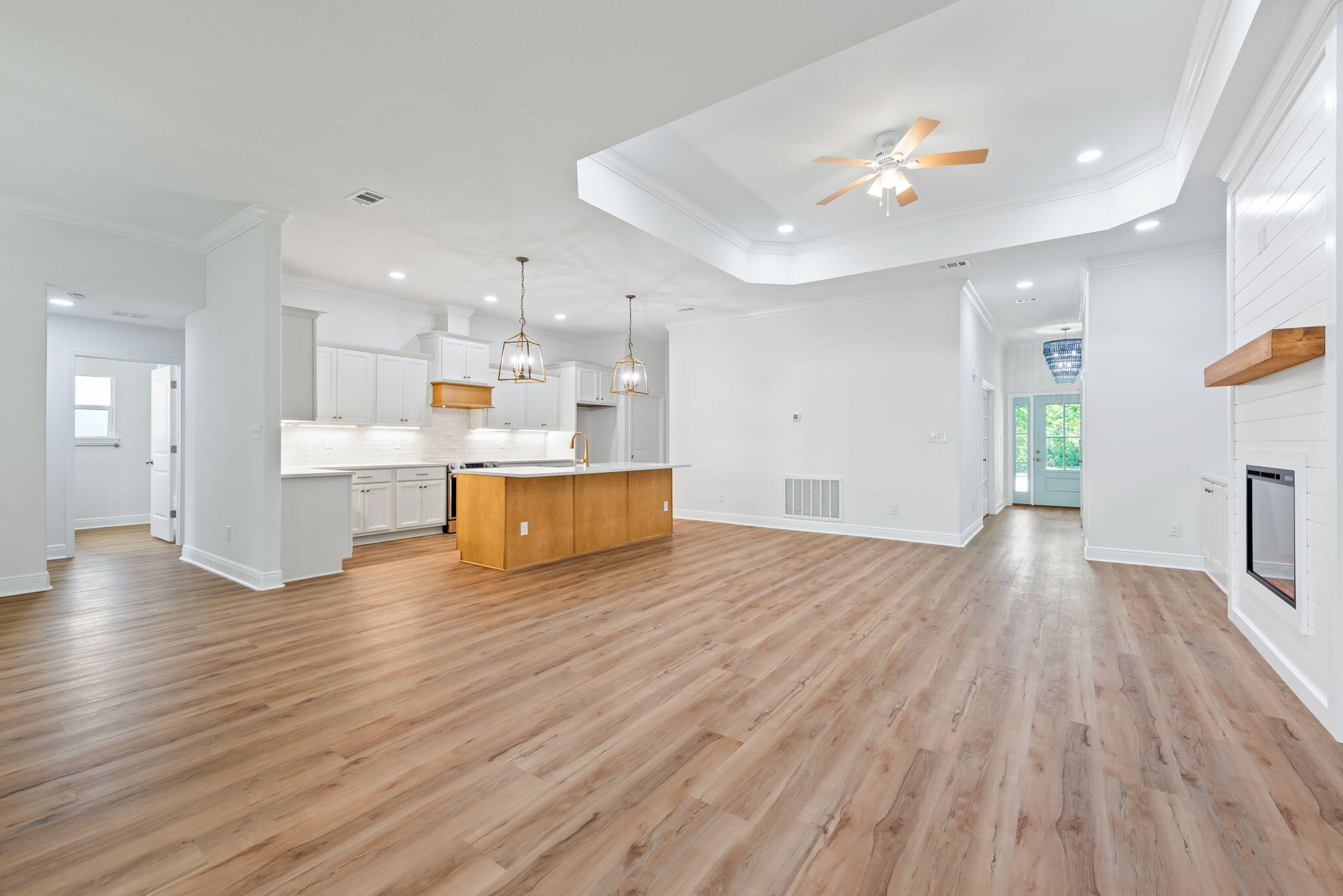 WATERWAYS AT TIGER POINT EAST - Residential