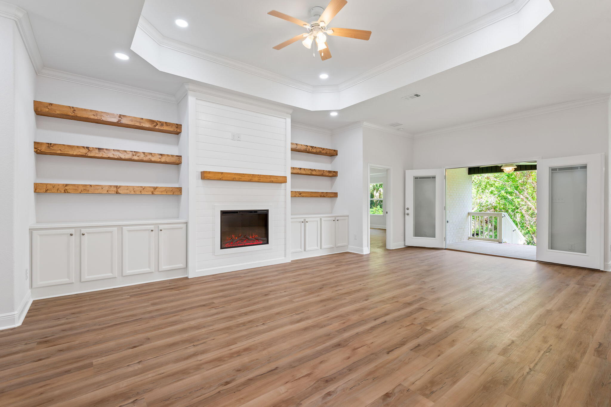 WATERWAYS AT TIGER POINT EAST - Residential