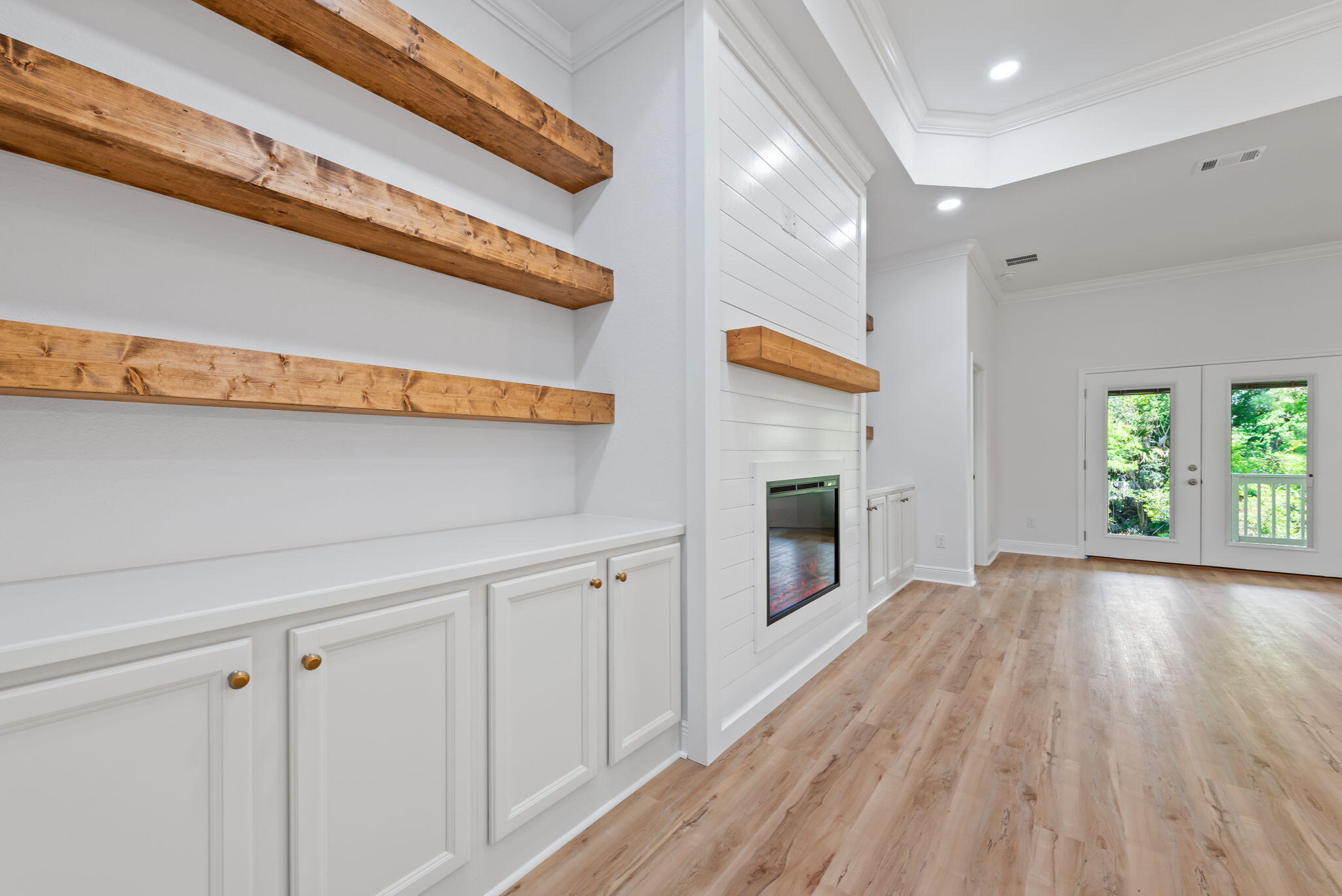 WATERWAYS AT TIGER POINT EAST - Residential