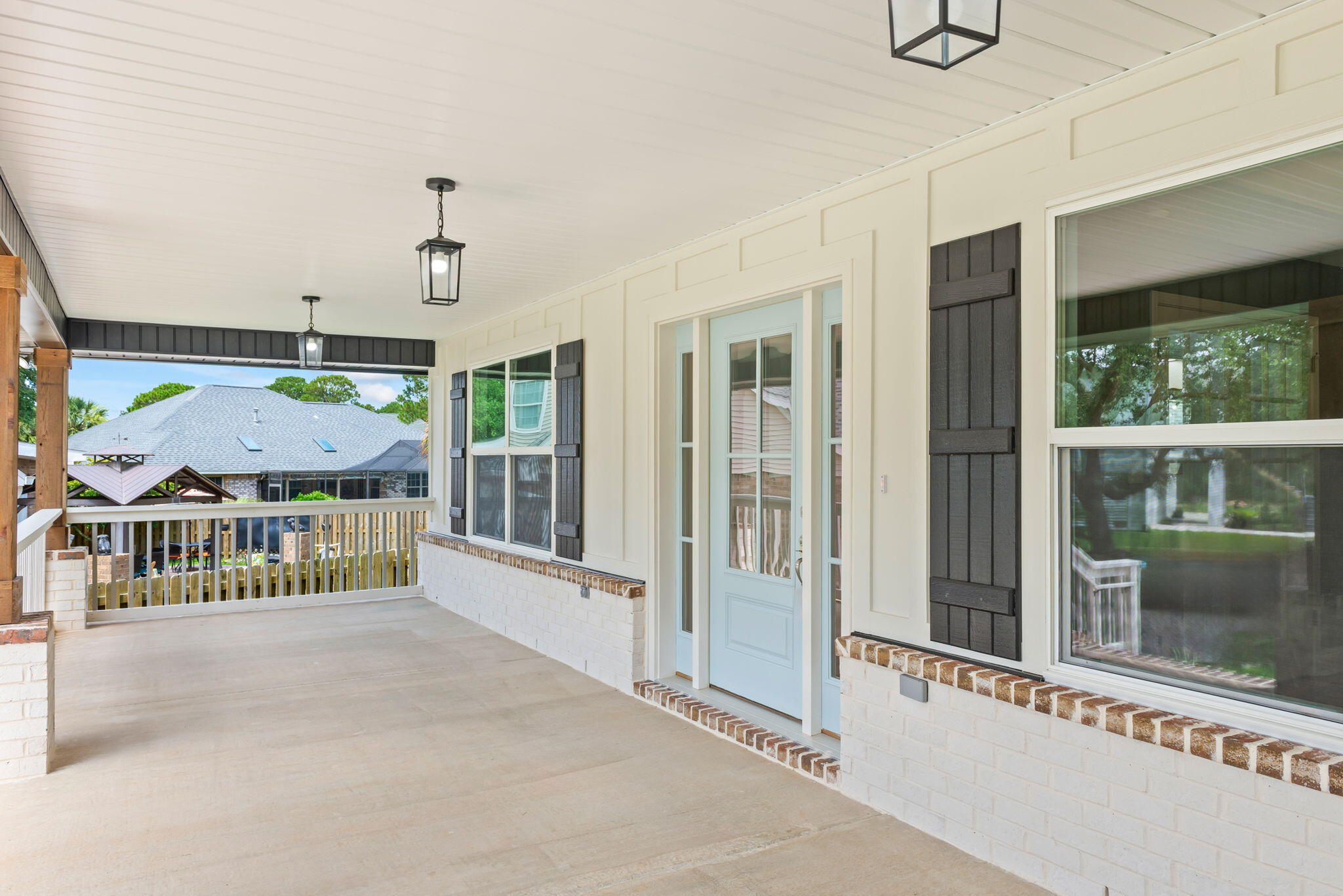 WATERWAYS AT TIGER POINT EAST - Residential