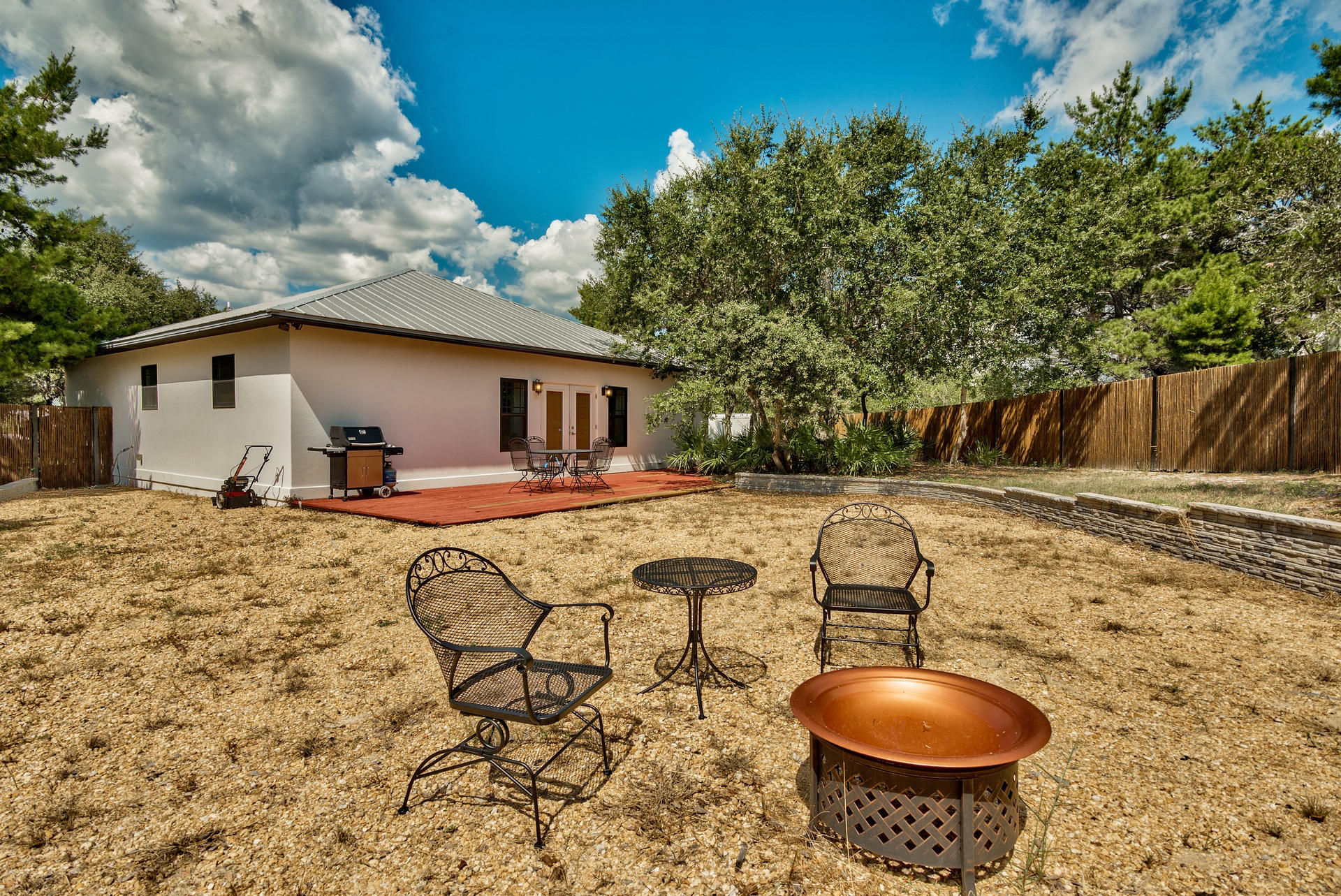 SEABREEZE EAST - Residential