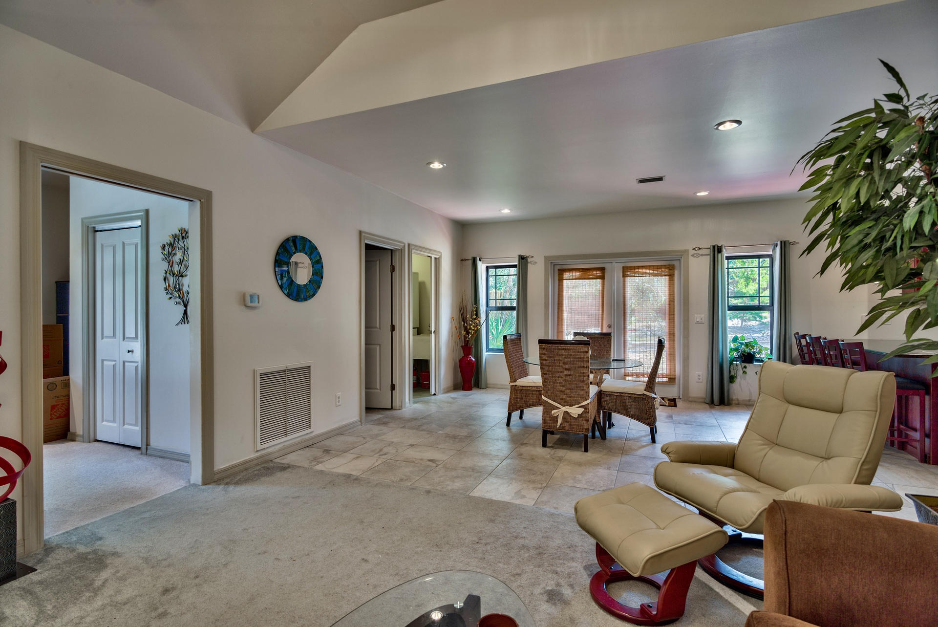 SEABREEZE EAST - Residential