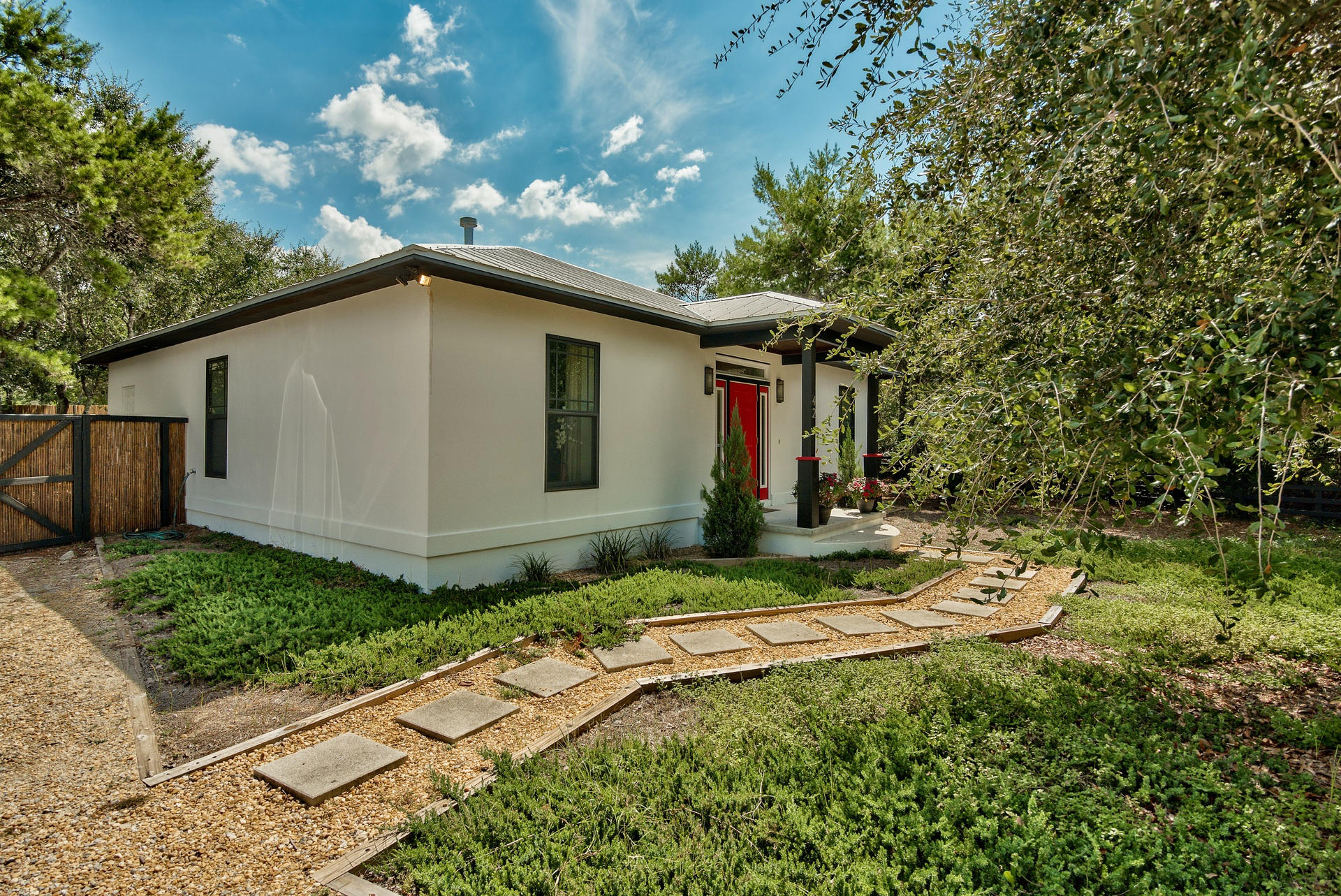 SEABREEZE EAST - Residential