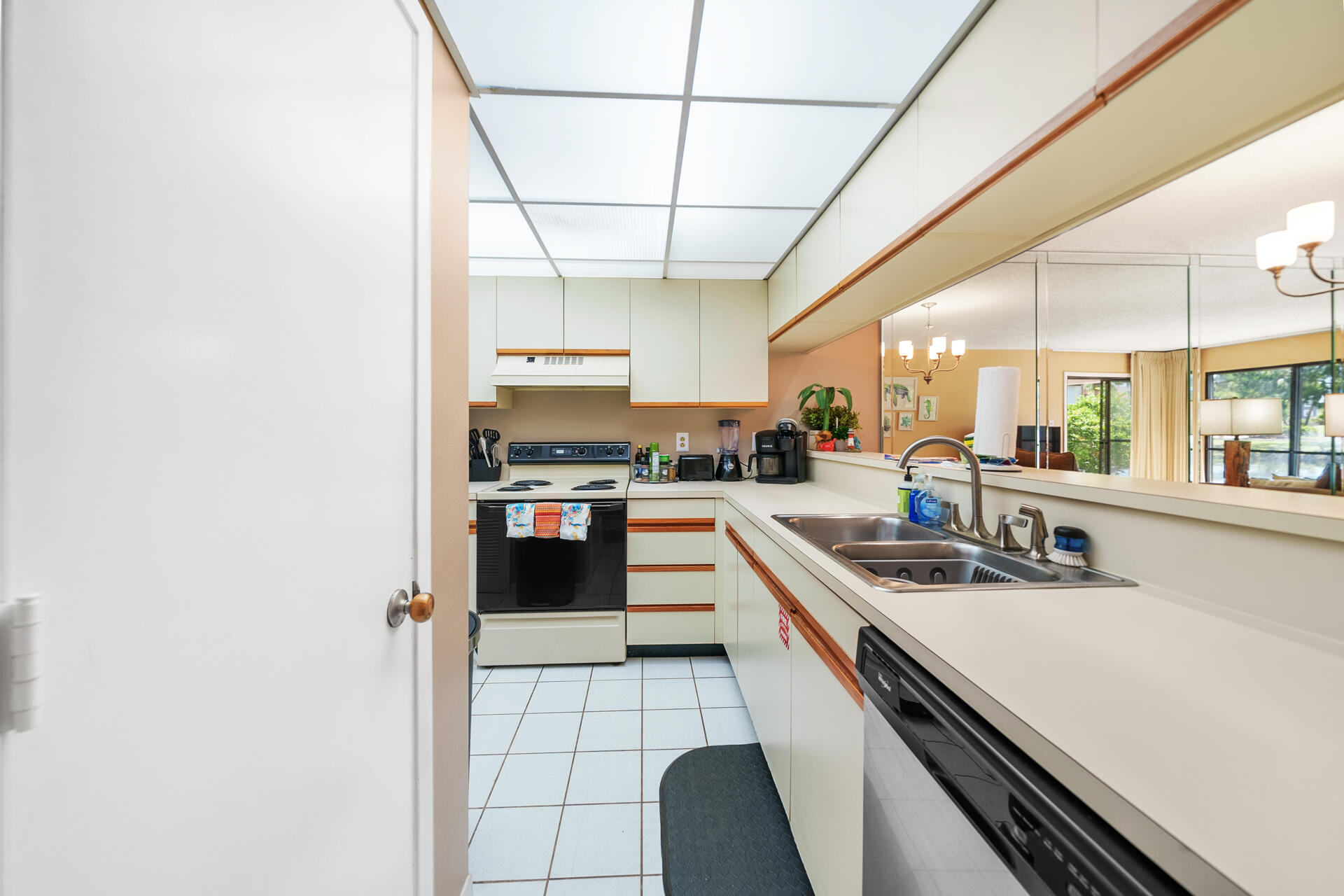 EDGEWATER GOLF VILLAS 3A CONDO - Residential