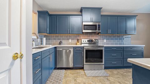 Photo of 2520 Sarasota Lane, Panama City, FL 32405 (MLS # 990696)