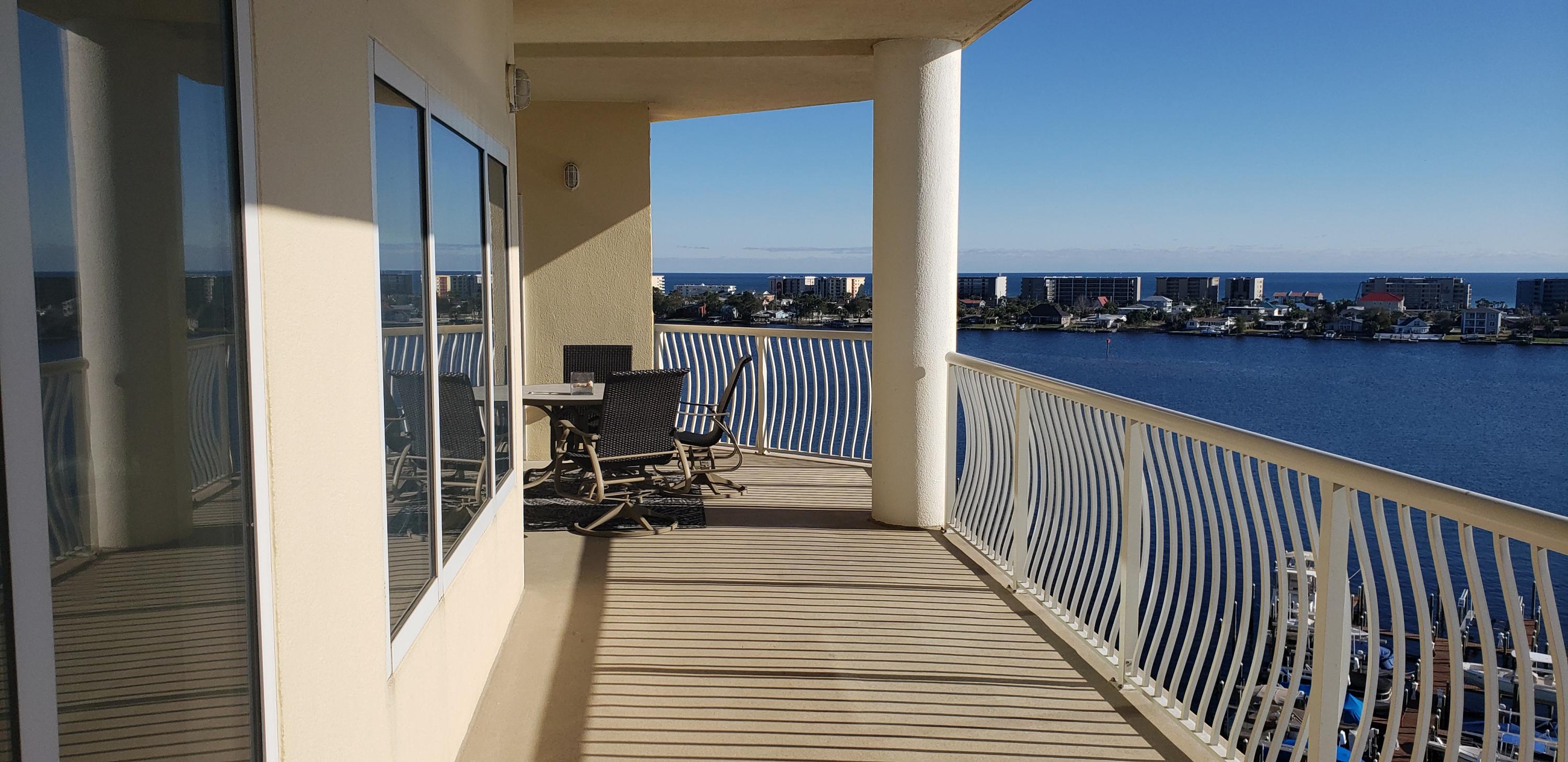 PRESIDIO YACHT CLUB - Residential