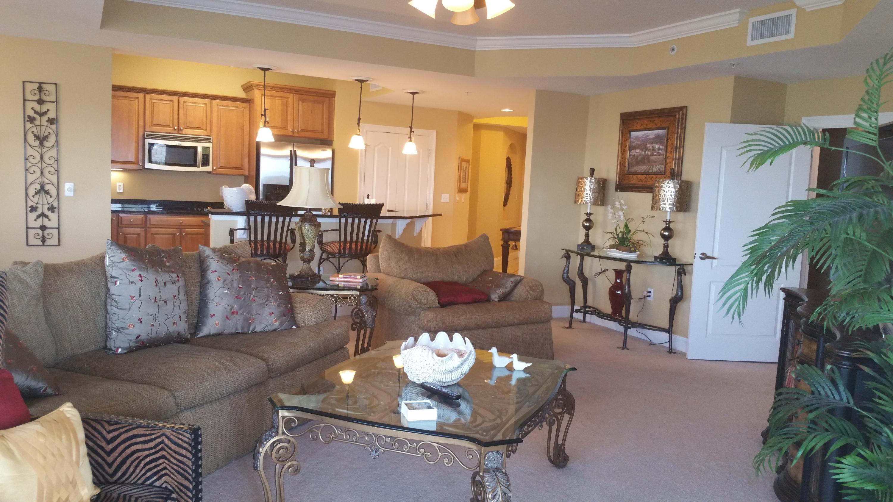 PRESIDIO YACHT CLUB - Residential