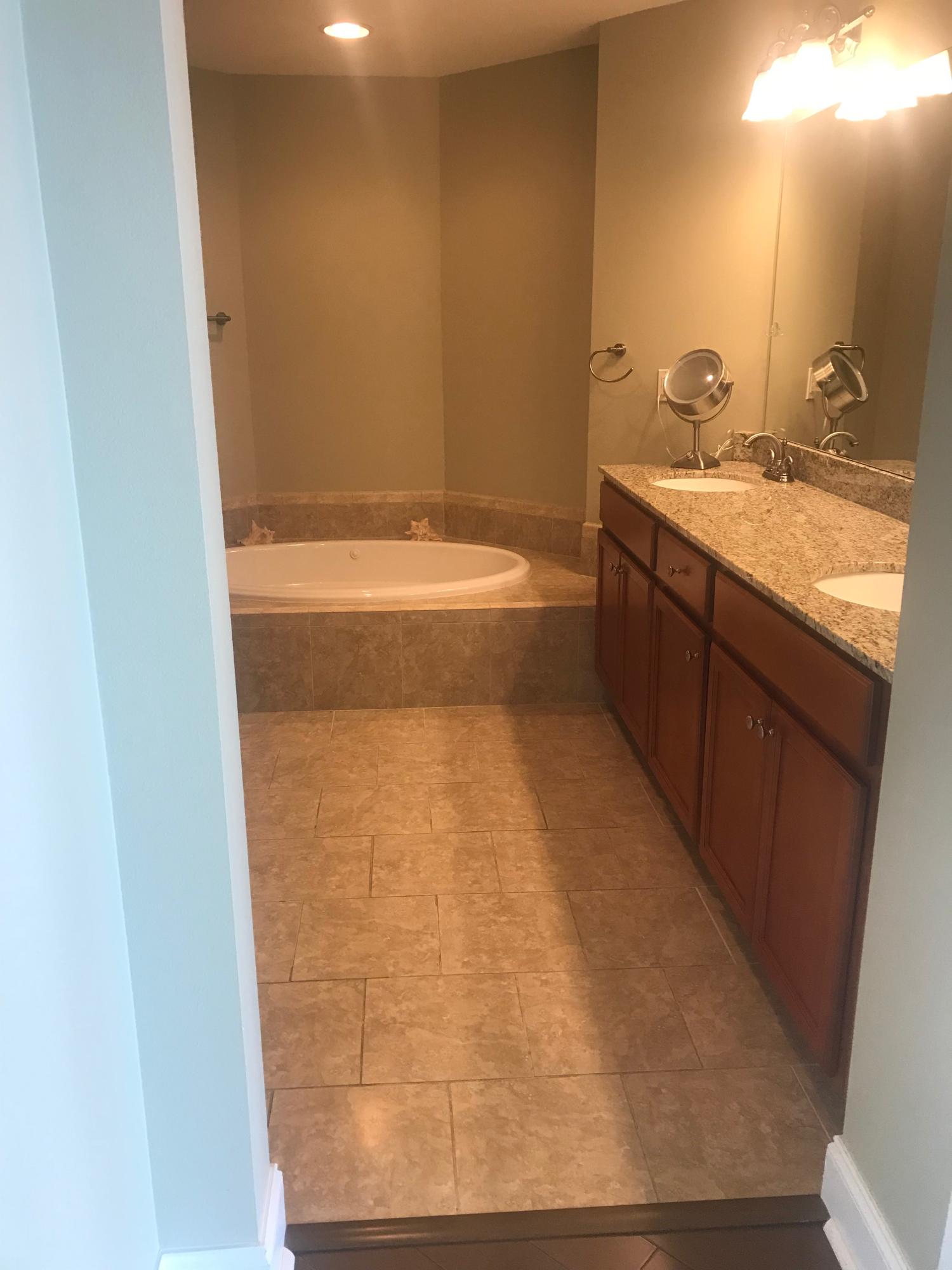 PRESIDIO YACHT CLUB - Residential