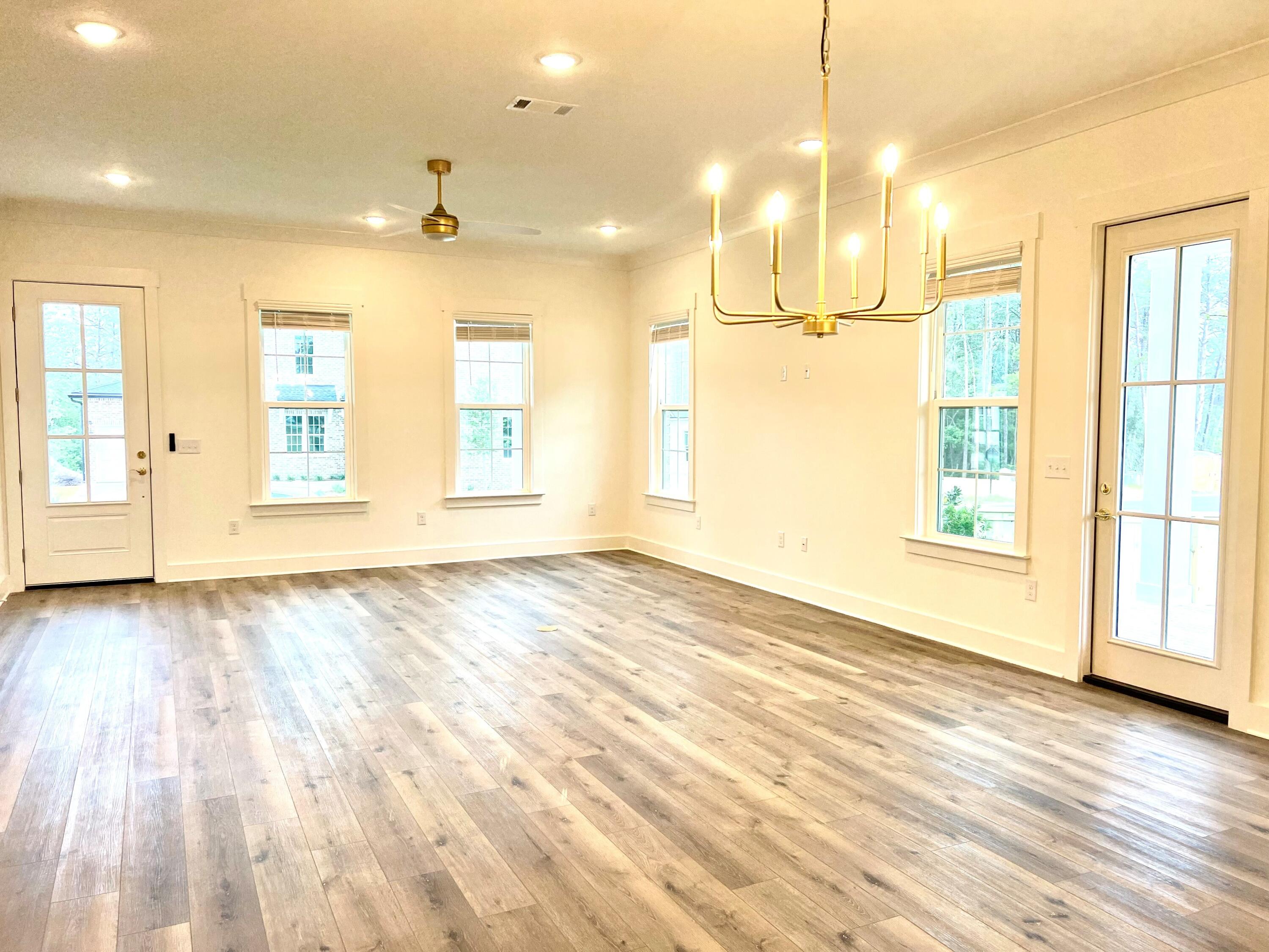 DEER MOSS CREEK PH 2A LOT 71 - Residential