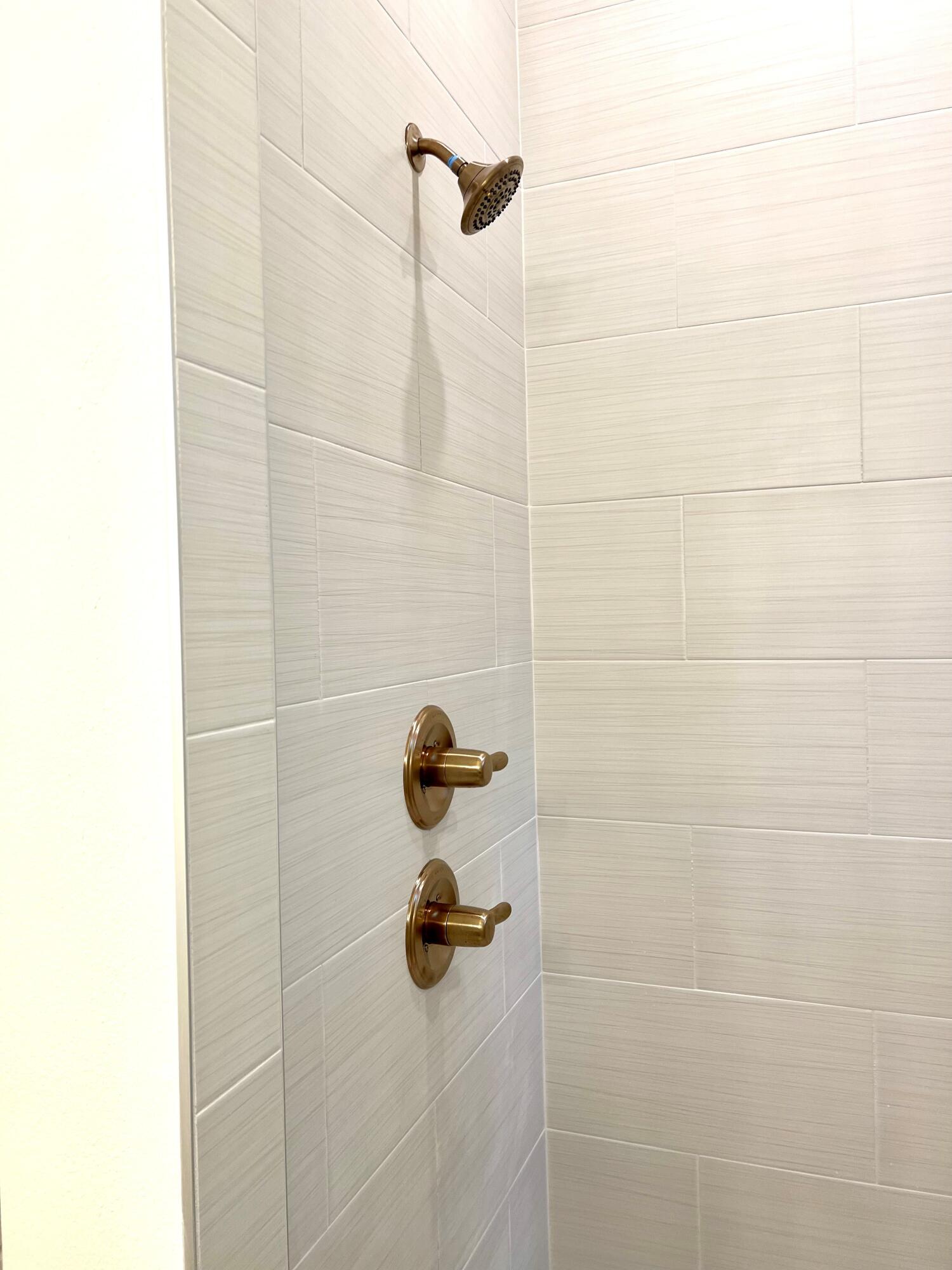 DEER MOSS CREEK PH 2A LOT 71 - Residential