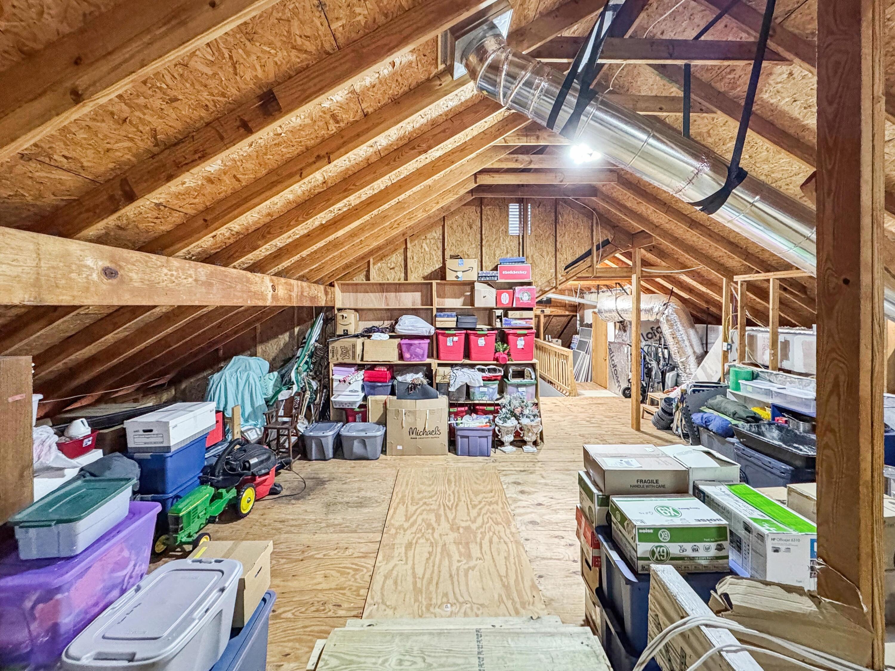 ROCKY BAYOU COUNTRY CLUB ESTATES 11 - Residential