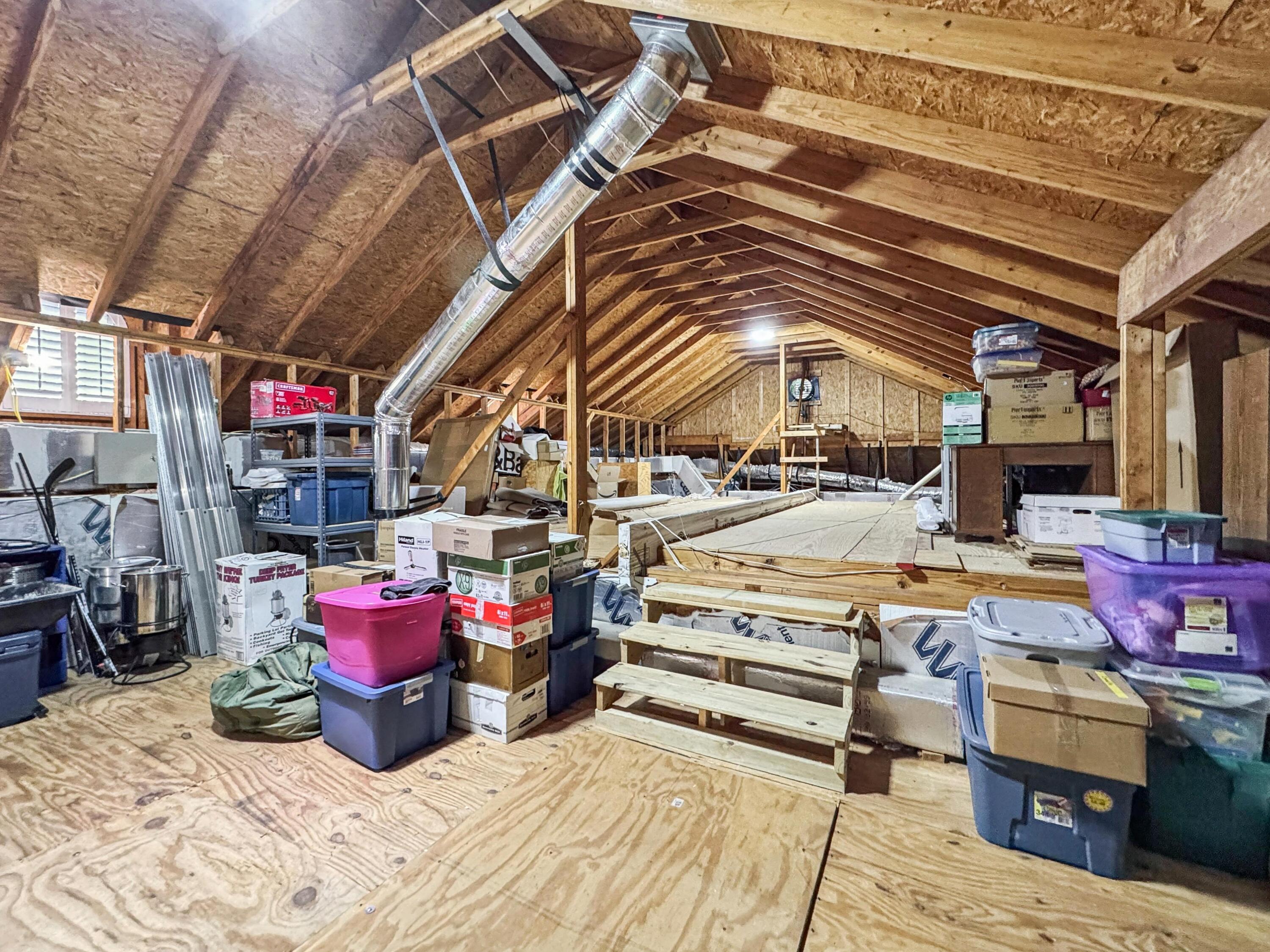 ROCKY BAYOU COUNTRY CLUB ESTATES 11 - Residential