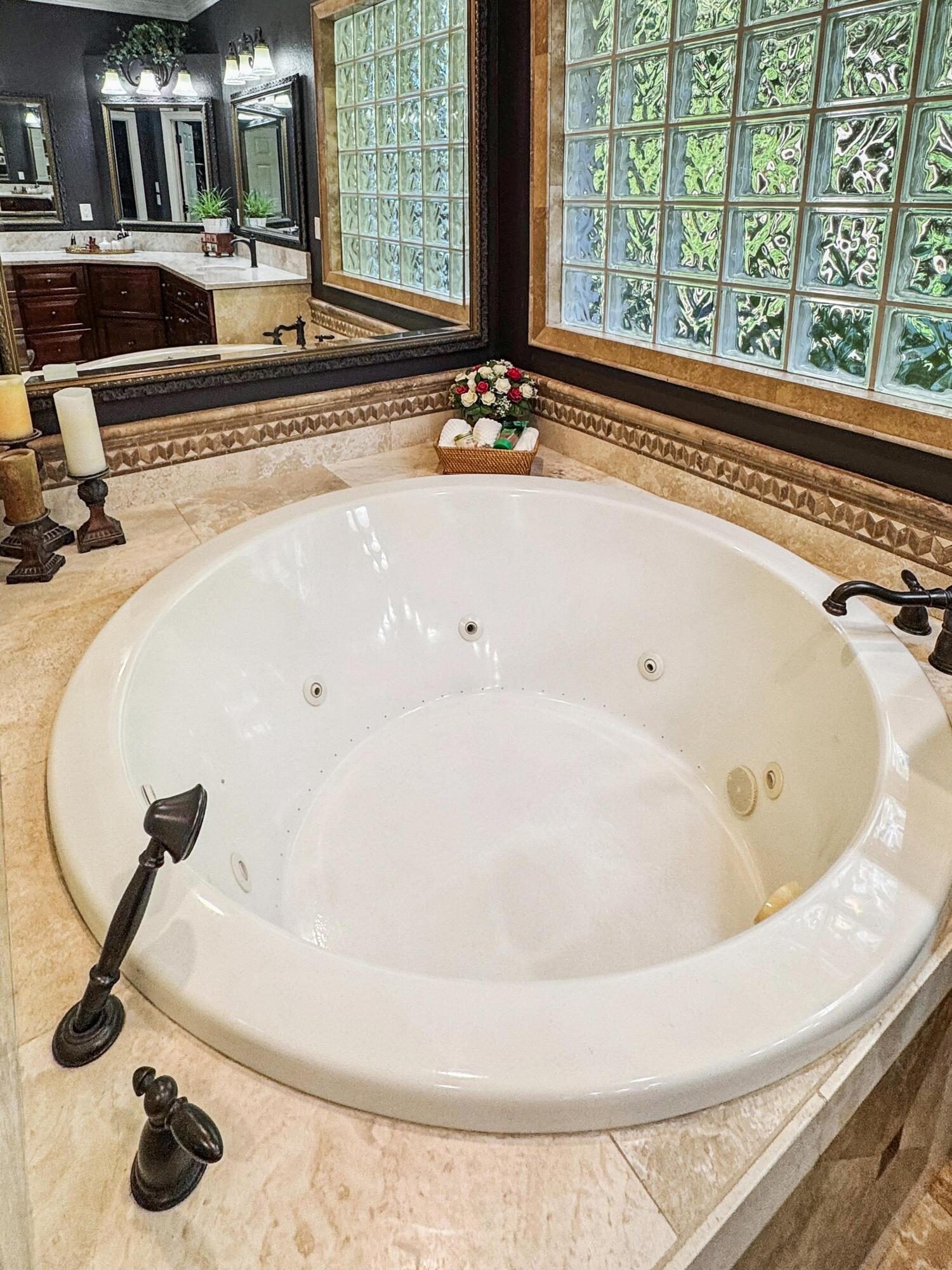 ROCKY BAYOU COUNTRY CLUB ESTATES 11 - Residential